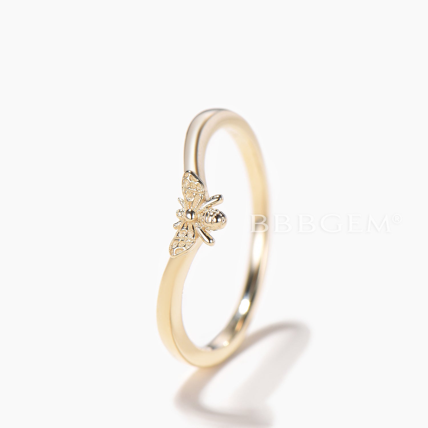 Simple Tiny Bee Curved Nesting Band - Honeybee Contour Wedding Ring for Women | Elegant Nature-Inspired Jewelry for Weddings, Anniversaries & Everyday Wear