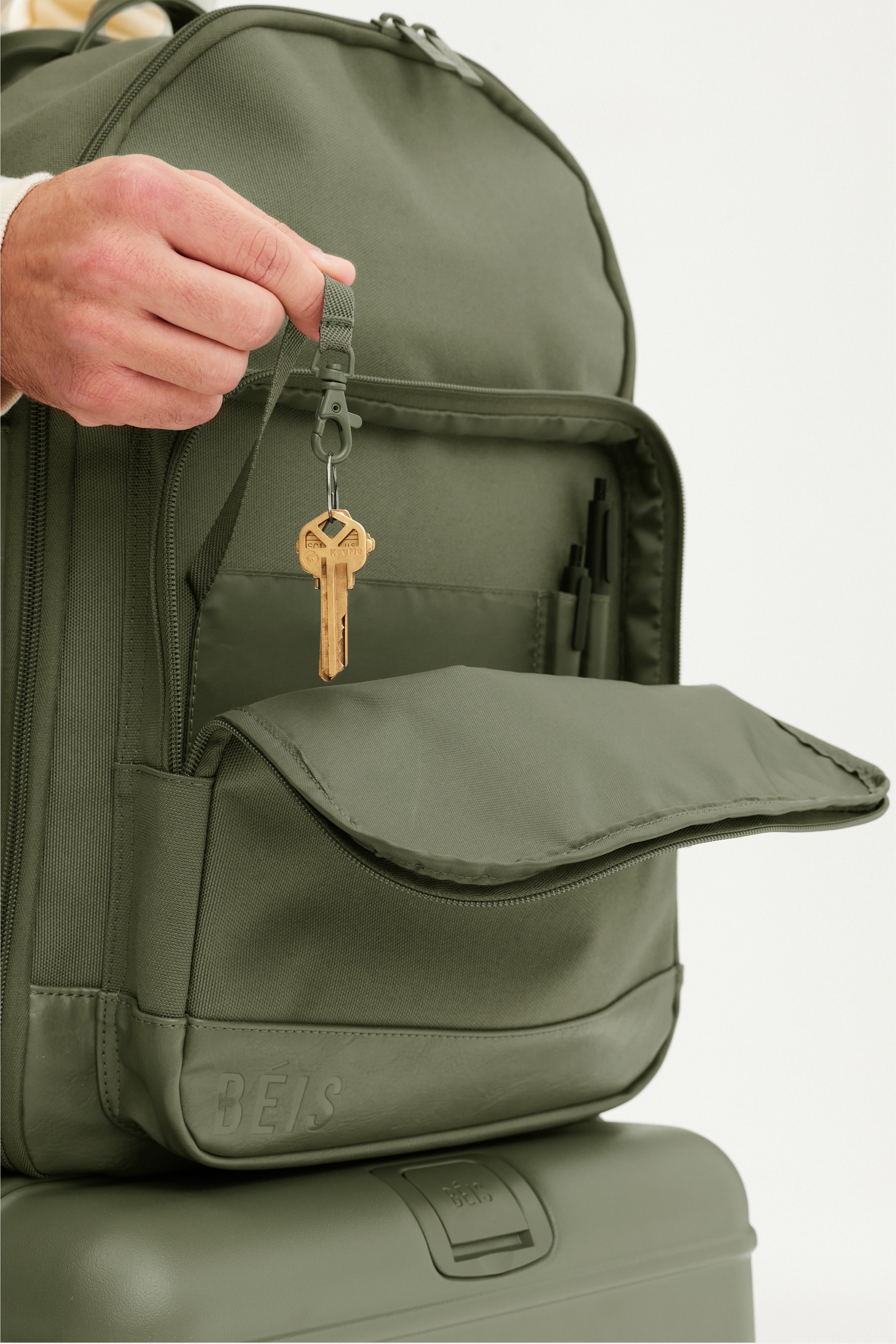 Premium Olive Travel Backpack - Lightweight Durable Carry-On Backpack for Men & Women | Perfect for Hiking, Business Trips & Airplane Travel