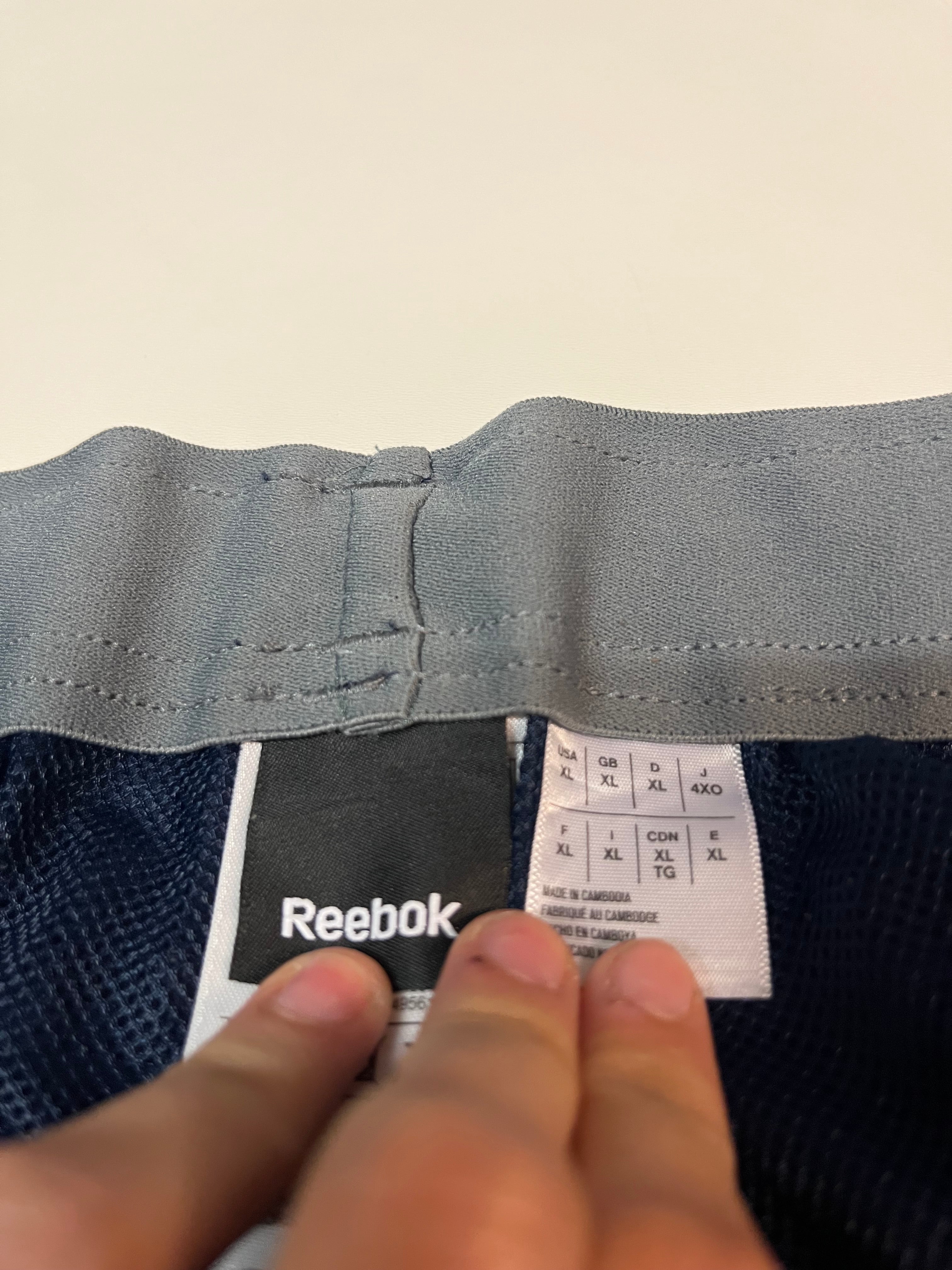 Reebok Vintage Trackpants - XL Fit (Fits M/L) | Baggy Joggers 2074 | Retro Athletic Pants for Men | Casual Wear & Street Style Outfits