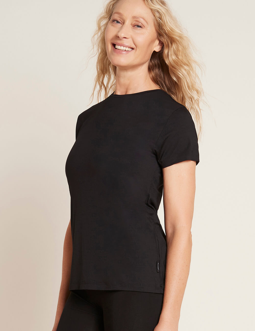Women's Crew Neck T-Shirt - Soft Cotton Casual Tee for Everyday Wear | Perfect for Workouts, Layering & Outfits | Black