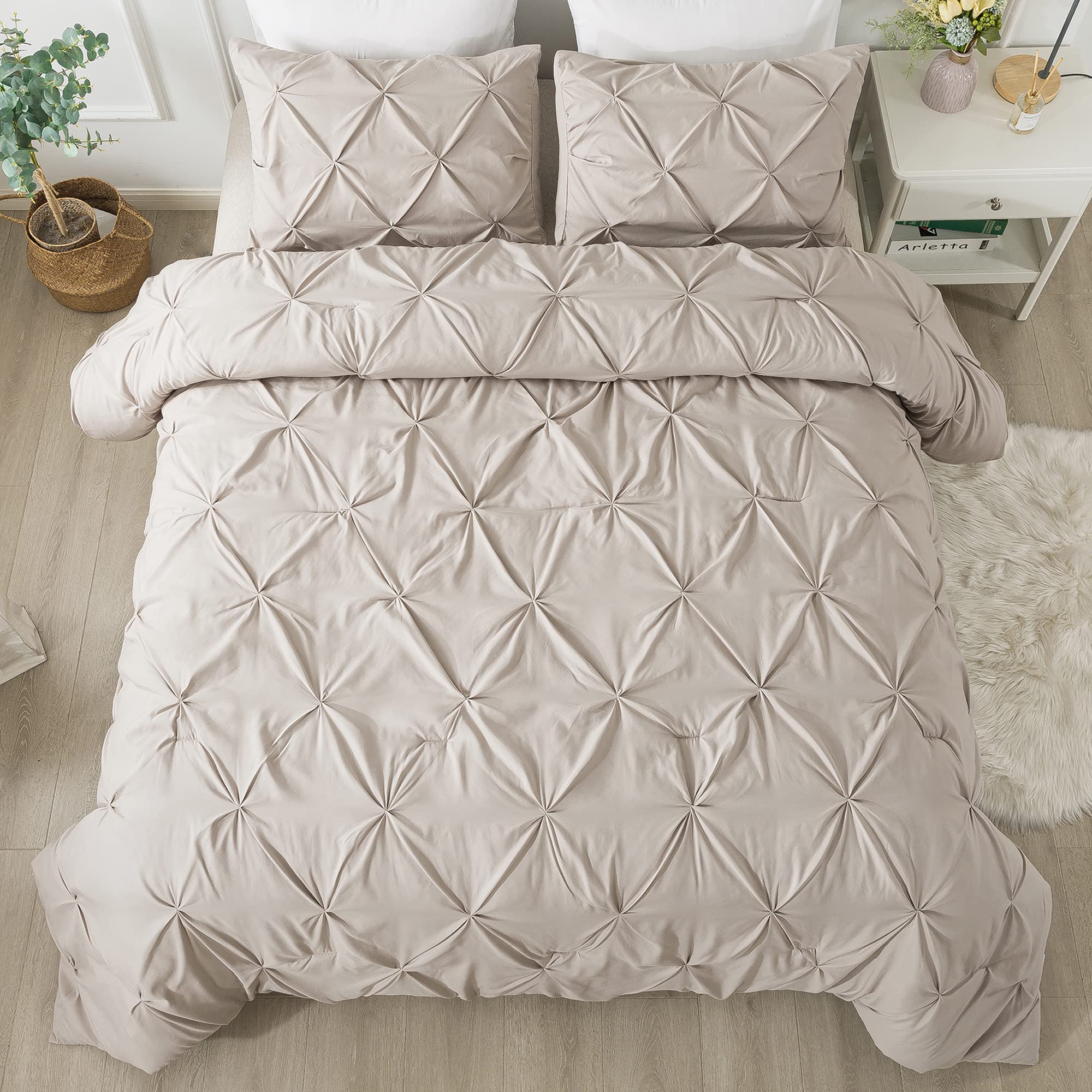 Andency Khaki Pinch Pleat Comforter Set Full Size (79x90 Inches) - 3 Piece Microfiber Down Alternative All-Season Bedding with Pintuck Design - Includes 1 Comforter & 2 Pillowcases - Perfect for Cozy Bedrooms, Guest Rooms & Dorm Decor