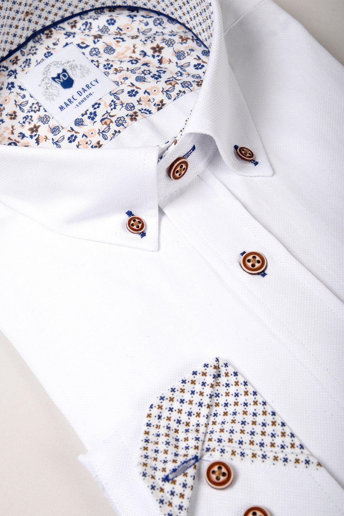 CHARLIE Men's White Oxford Shirt with Tan Buttons - Classic Casual Button Down Shirt for Office, Business & Everyday Wear
