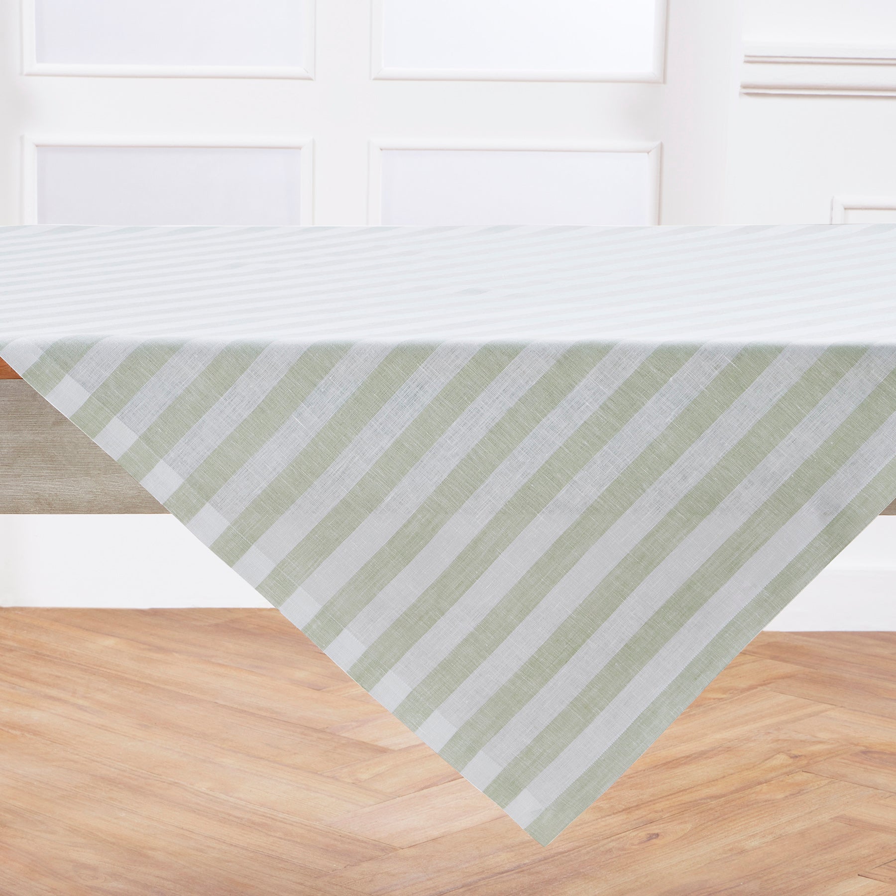 Sorrento Stripe Table Throw - Elegant Striped Tablecloth for Dining Room & Kitchen Decor - Perfect for Parties, Holidays, and Everyday Use