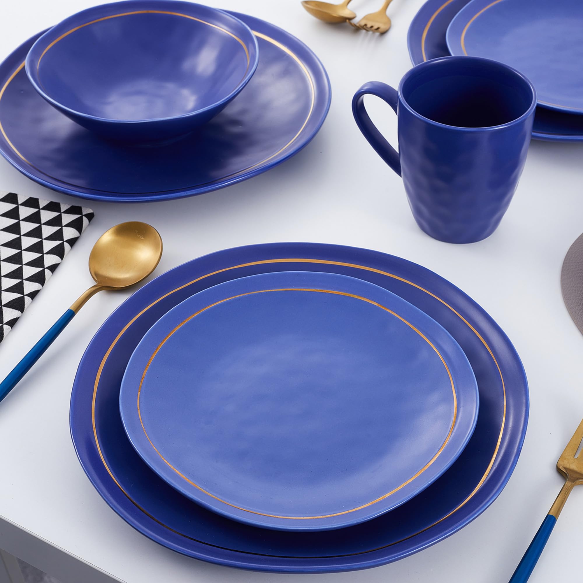 Stone Lain Clara 16-Piece Porcelain Dinnerware Set in Blue - Elegant Tableware for Everyday Dining, Dinner Parties & Special Occasions