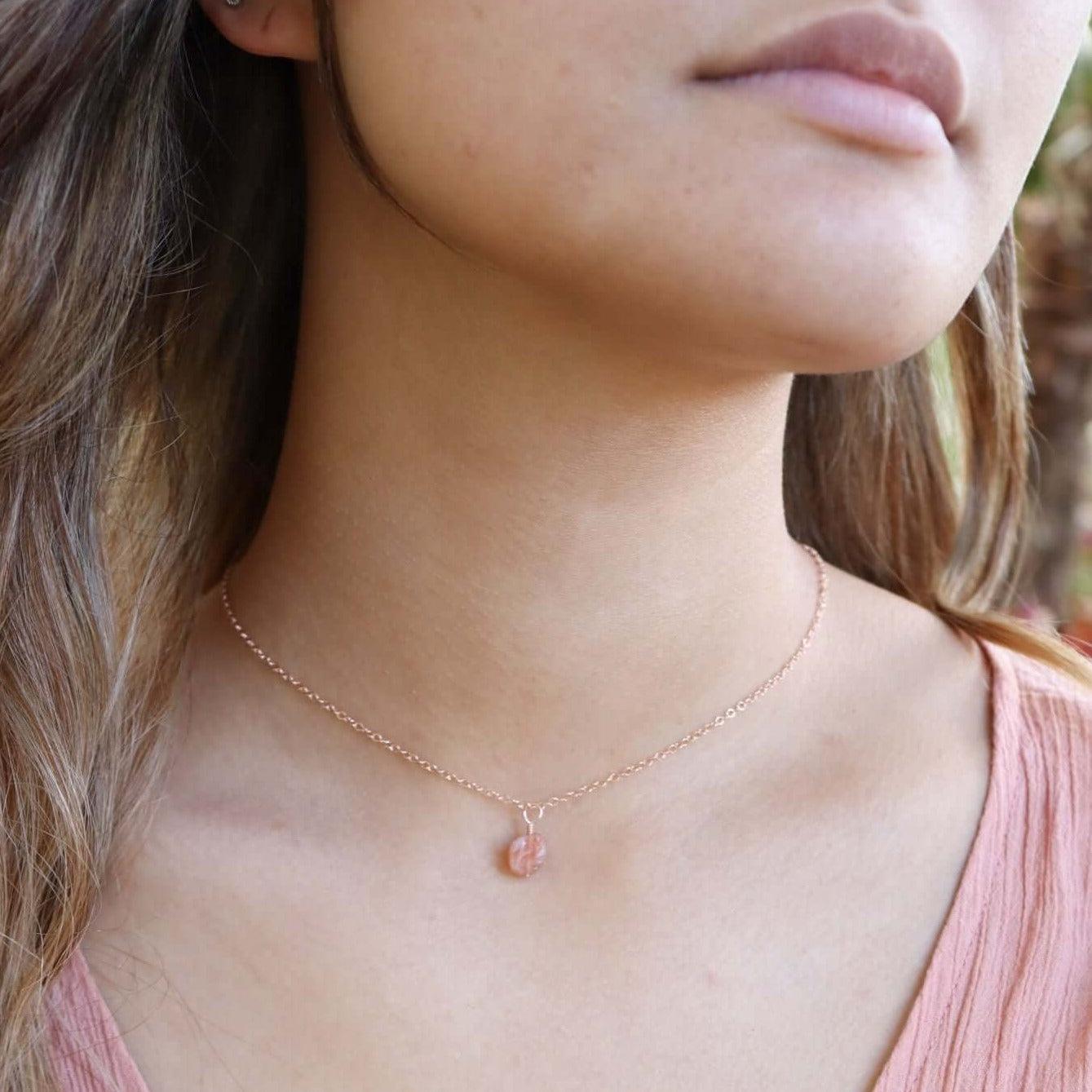Natural Tiny Rough Sunstone Gemstone Pendant Choker Necklace for Women - Boho Crystal Healing Jewelry for Energy Balance & Spiritual Protection | Perfect for Yoga, Meditation & Everyday Wear