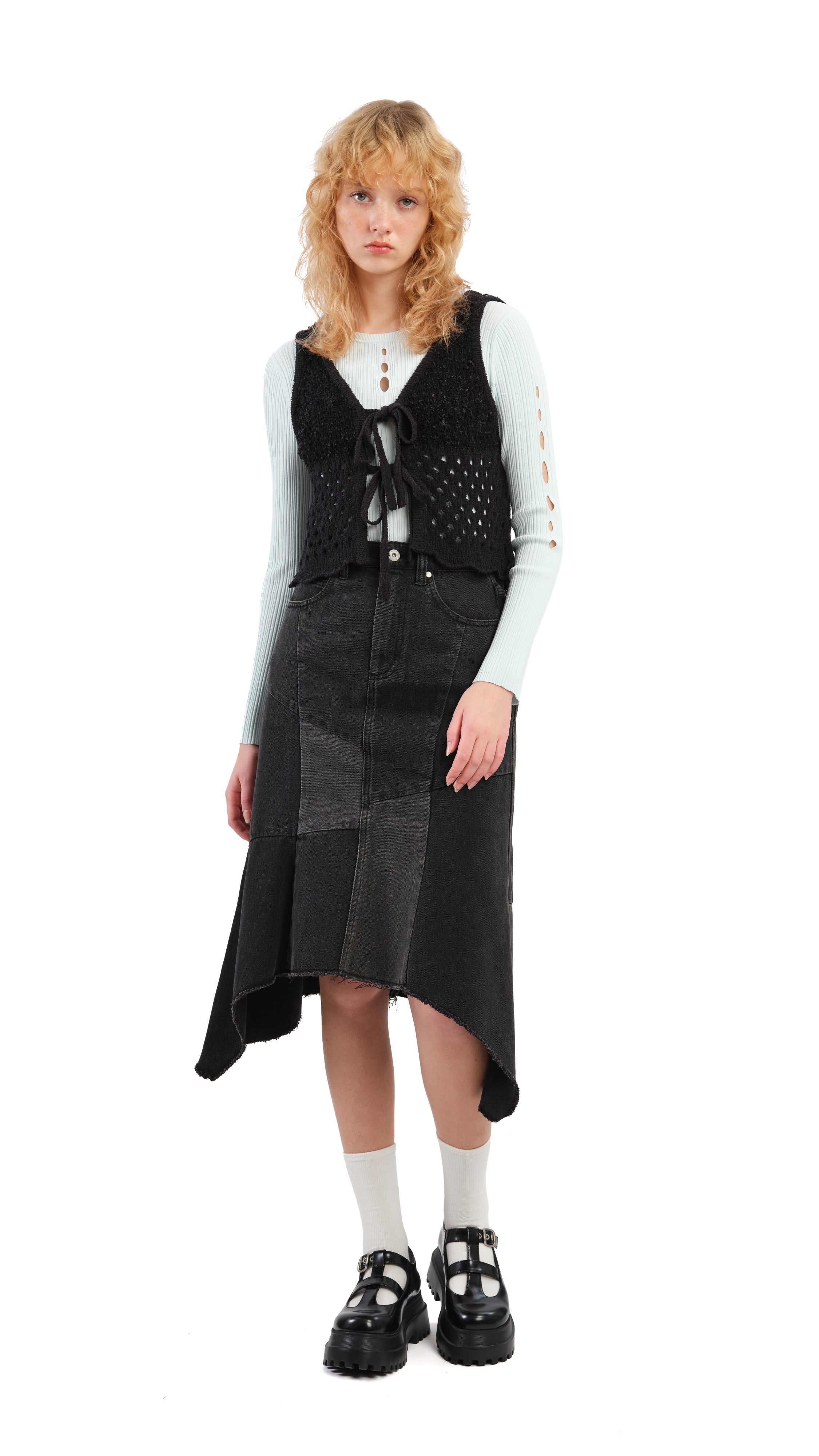 Stylish Women's Knit Vest - Soft & Comfortable Winter Layering Piece for Casual Outfits & Office Wear