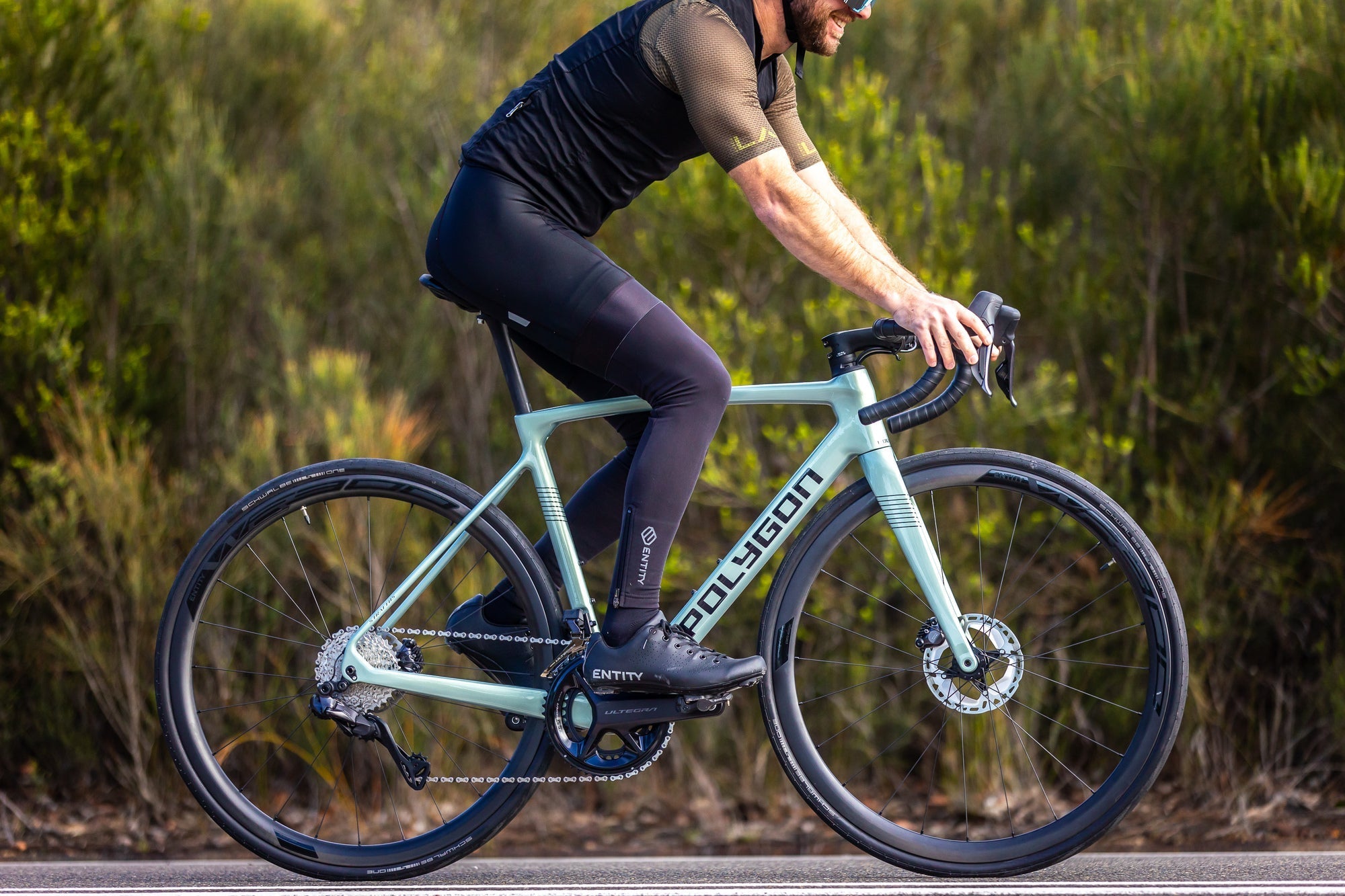 Polygon Strattos S8X Ultegra Di2 Carbon Road Bike - Lightweight & Fast for Racing & Endurance Cycling | Perfect for Road Races, Triathlons & Long-Distance Training