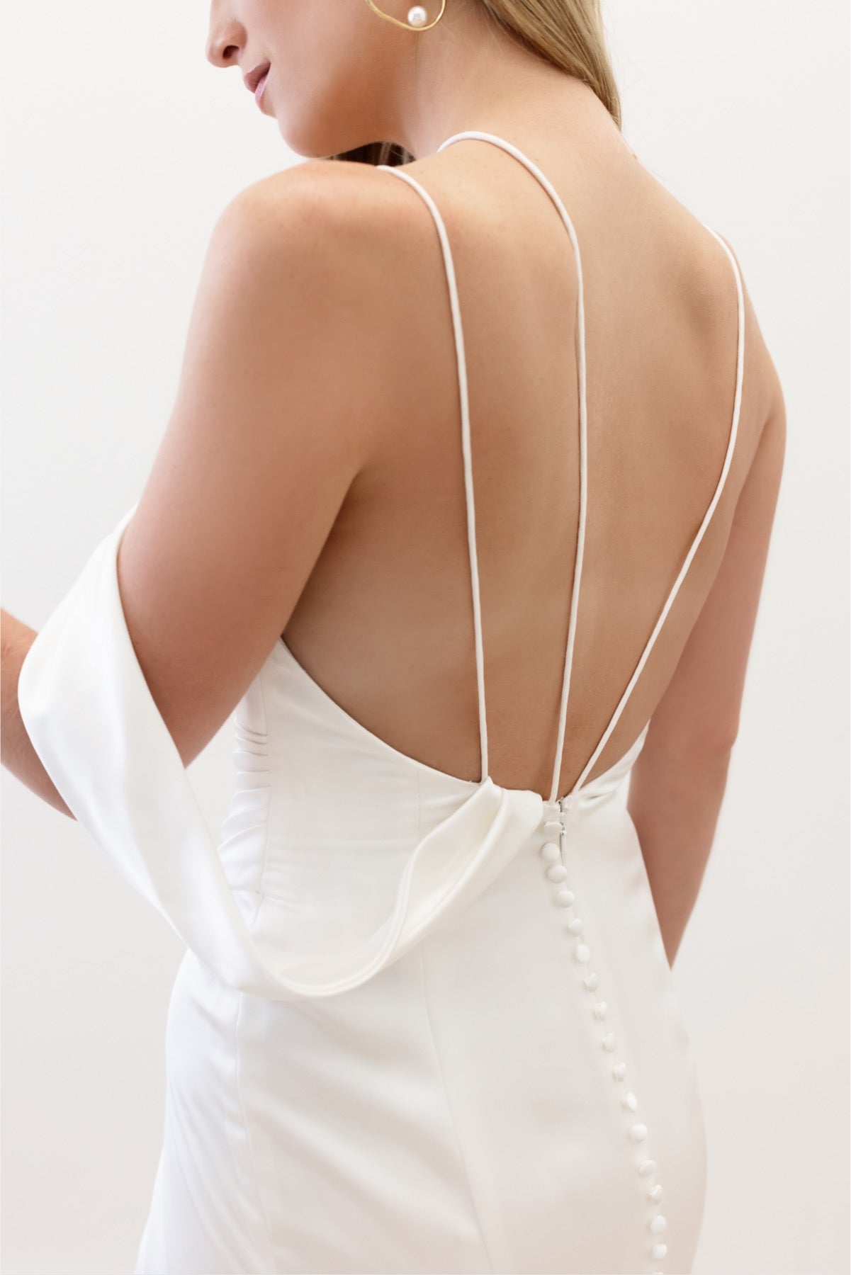 Willowby by Watters Lia Wedding Gown - Elegant Lace Bridal Dress for Beach, Garden & Outdoor Ceremonies