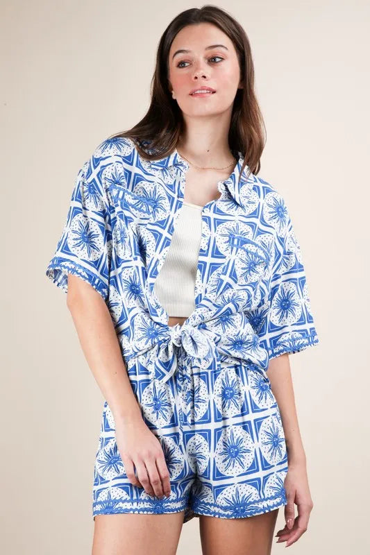 Stylish Full Size Tropical Printed Shirt and Shorts Set for Men - Breathable Summer Outfit for Beach Vacation & Casual Wear