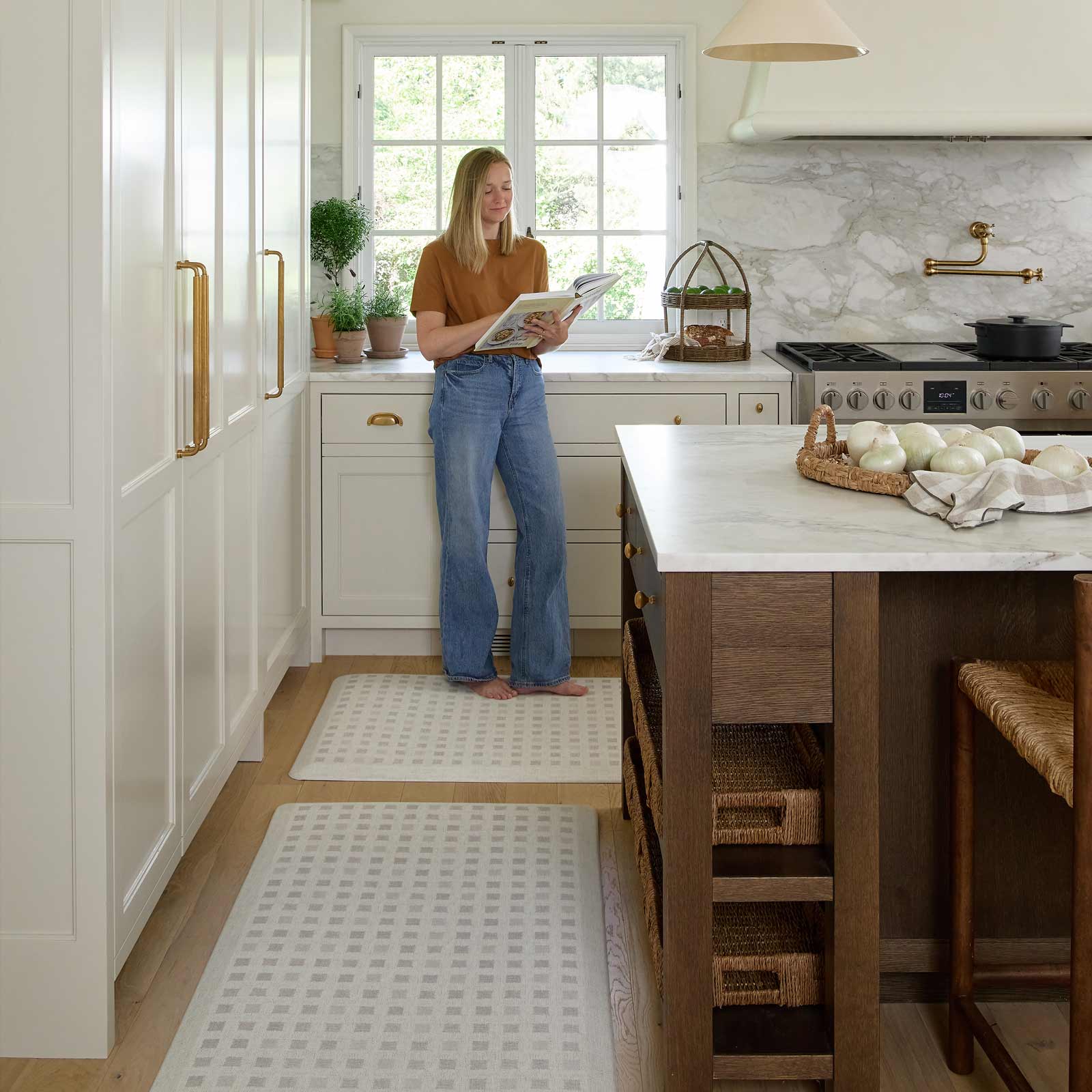 Premium Nama Standing Mat by Levi - Anti-Fatigue Comfort for Long Hours Standing - Perfect for Office, Kitchen, Salon & Workstations