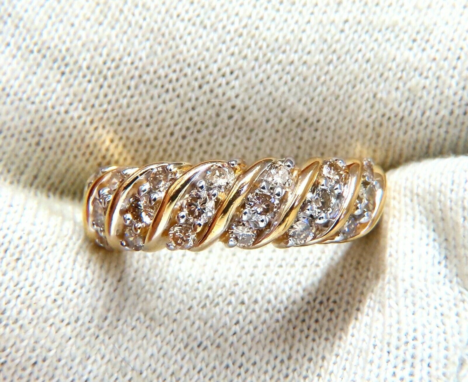 0.90ct Natural Round Diamond Dome Band Ring in 14K Gold - Perfect for Engagement, Wedding & Anniversary Gifts