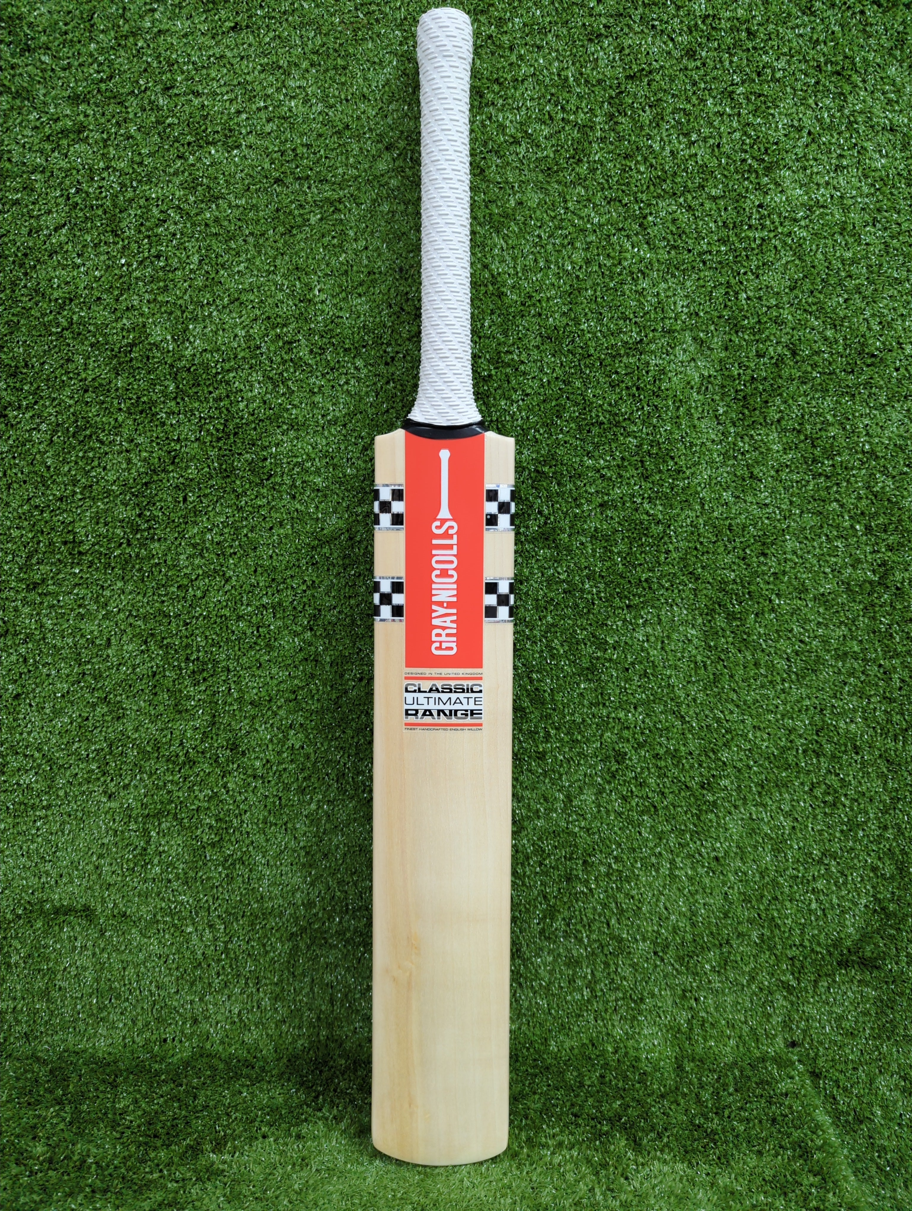 Gray Nicolls Classic Ultimate Junior/Youth English Willow Cricket Bat - Lightweight & Durable for Training & Matches