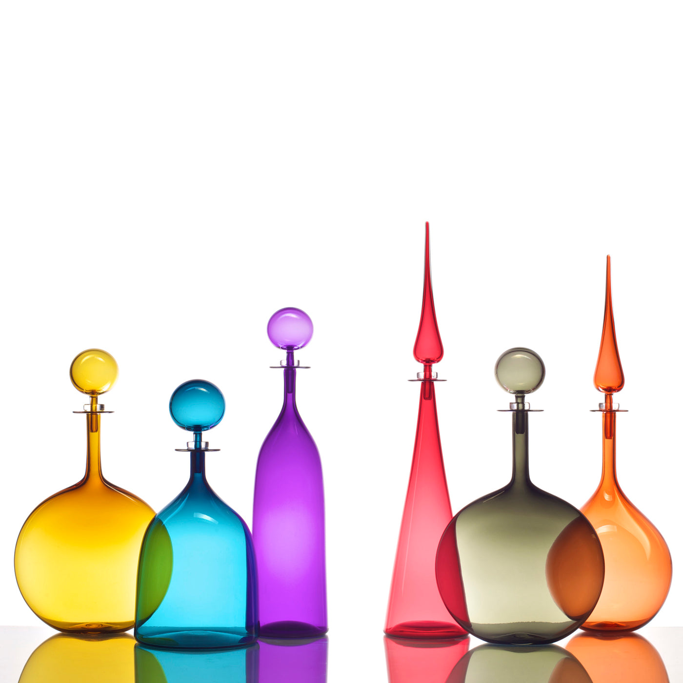 Joe Cariati Small Flask Decanter - Elegant Glass Liquor Decanter for Whiskey, Bourbon & Scotch - Perfect for Home Bar, Gifts & Entertaining