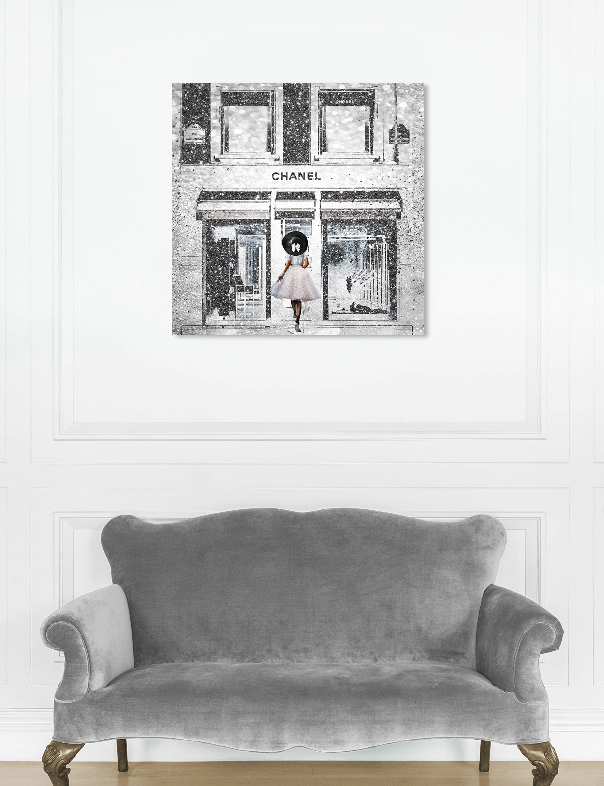 Queen of the Store Caramel Fashion Wall Art Canvas Print - Elegant Home Decor for Living Room, Bedroom & Office