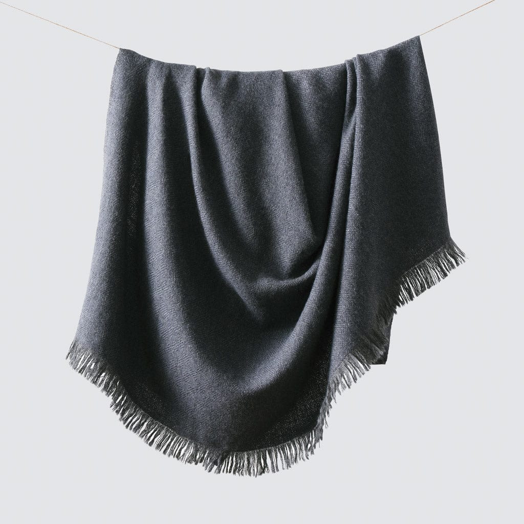 Soft & Cozy Alpaca Wool Throw Blanket - Luxurious Handwoven 100% Baby Alpaca - Perfect for Couch, Bed & Winter Warmth - Elegant Home Decor Gift