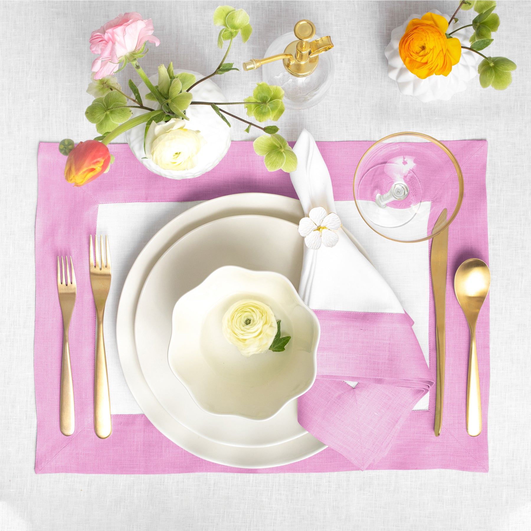 Elegant Contempo Napkins - Set of 4 Premium Cotton Dinner Napkins for Formal Dining, Parties & Special Occasions
