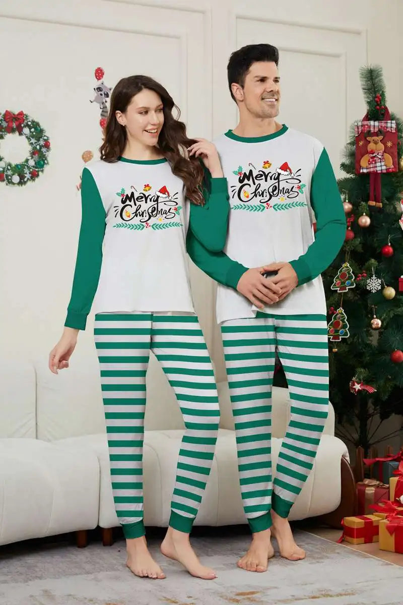 Printed Christmas Matching Family Pajamas Set - Cozy Holiday PJS for Family Photos & Festive Gatherings