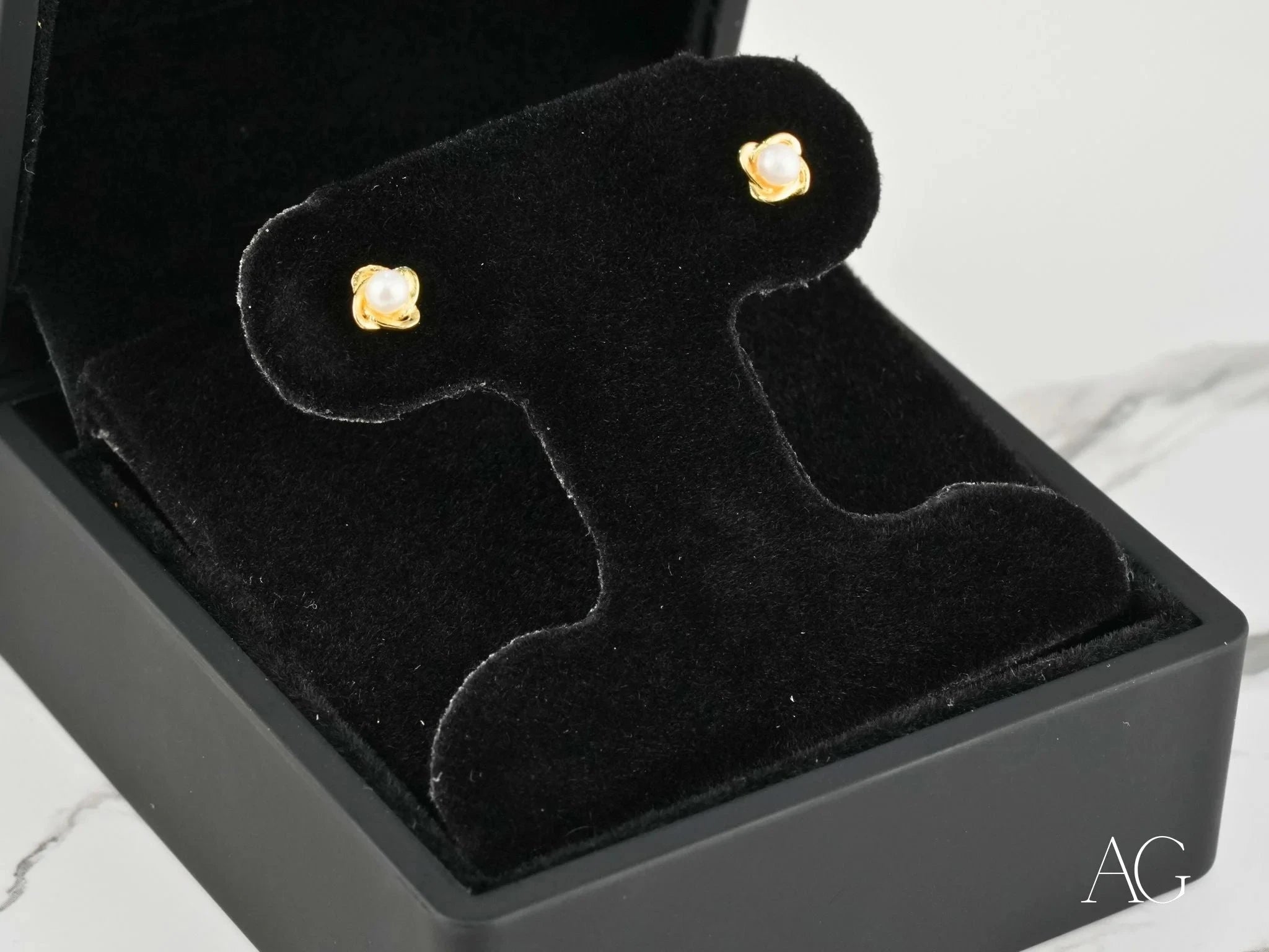 18K Gold Pearl Earrings for Women - Elegant Petite Blossom Design - Perfect for Weddings, Parties & Special Occasions