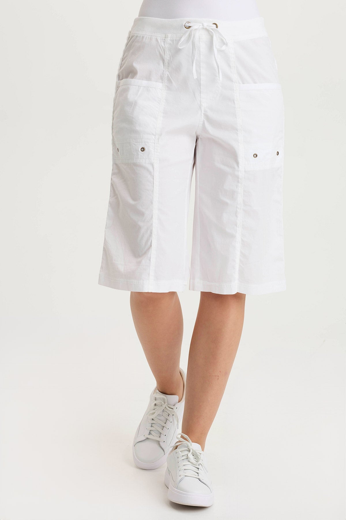 Black Poplin Wide Leg Bermuda Shorts for Women - Comfortable Summer Casual Wear for Beach, Travel & Lounge