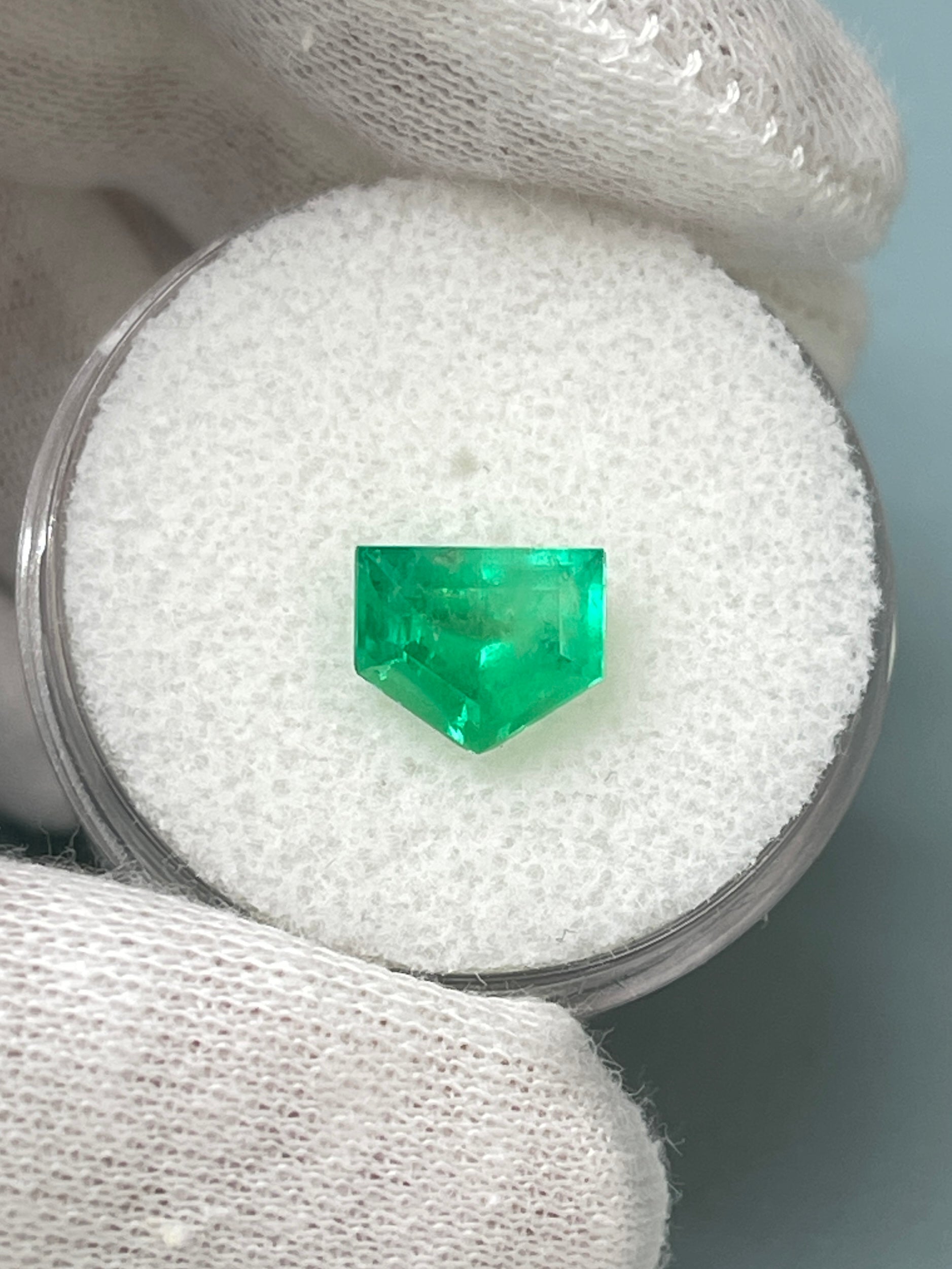 1.51 Carat Fancy Shield Cut Natural Loose Colombian Emerald Gemstone for Jewelry Making - Engagement Rings, Necklaces & Custom Designs