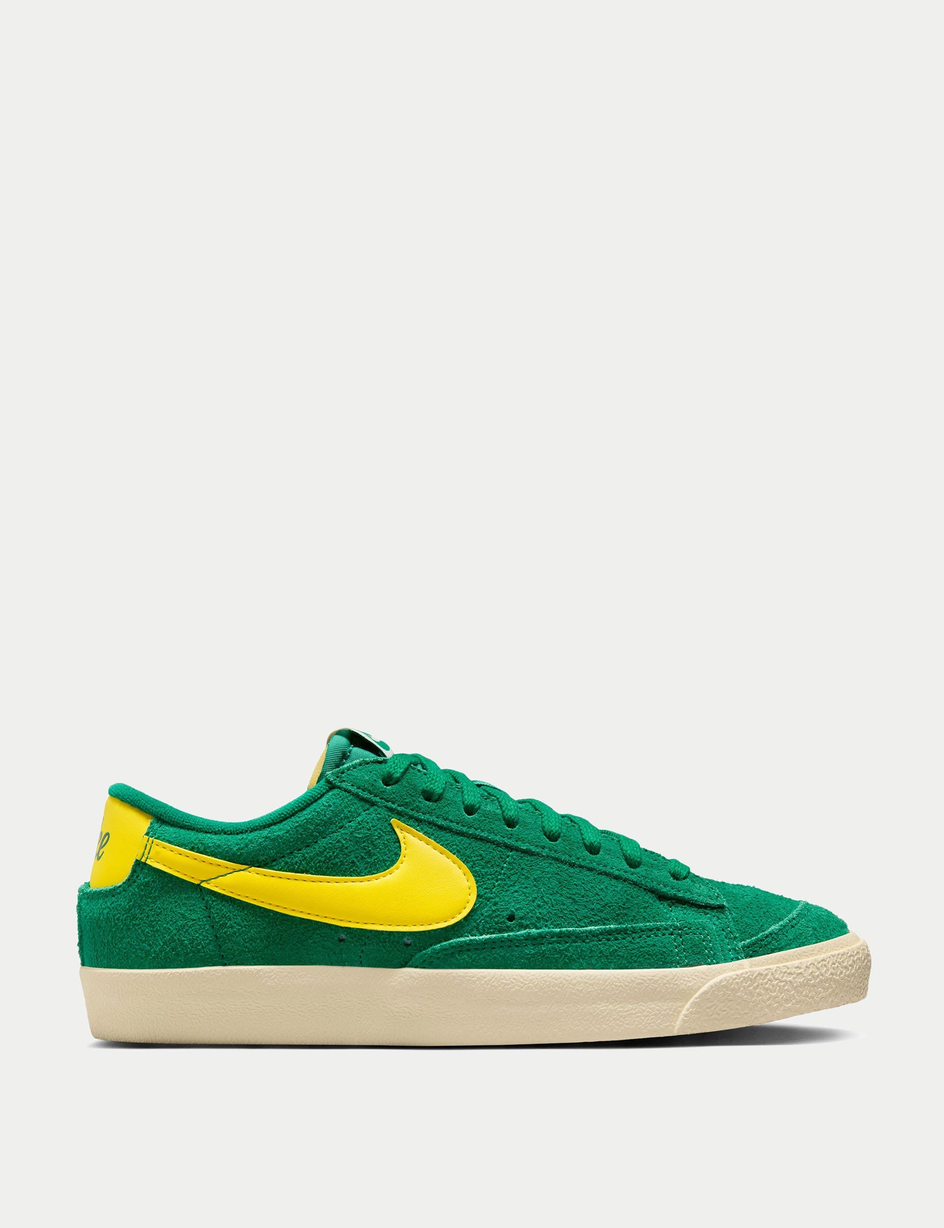 Nike Blazer Low '77 Vintage Sneakers - Malachite/Lightening/Muslin/Sail - Retro Basketball Shoes for Men & Women | Perfect for Casual Wear, Street Style & Vintage Fashion