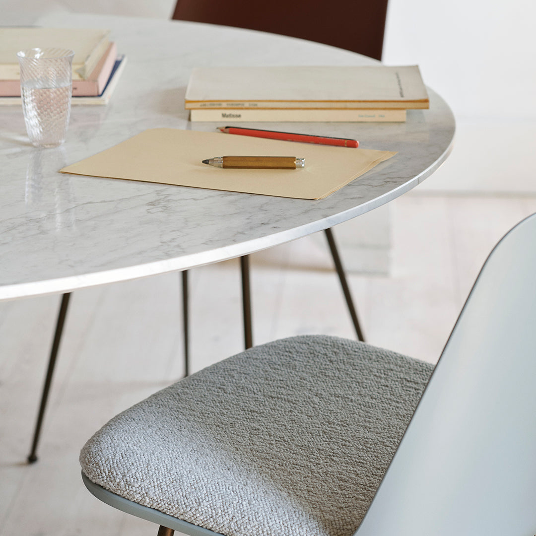 SK20 Adjustable Height Dining Table with Center Base - Perfect for Small Spaces, Kitchens, and Dining Rooms
