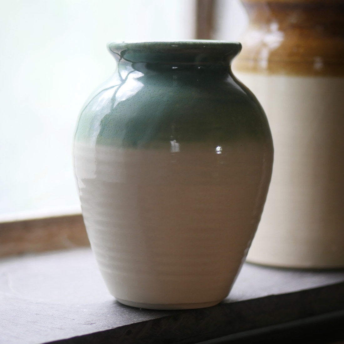Premium Stoneware Pickling Jars with Airtight Lid - 32oz Fermenting Crock for Sauerkraut, Kimchi & Pickles - Perfect for Home Canning, DIY Fermentation & Food Storage