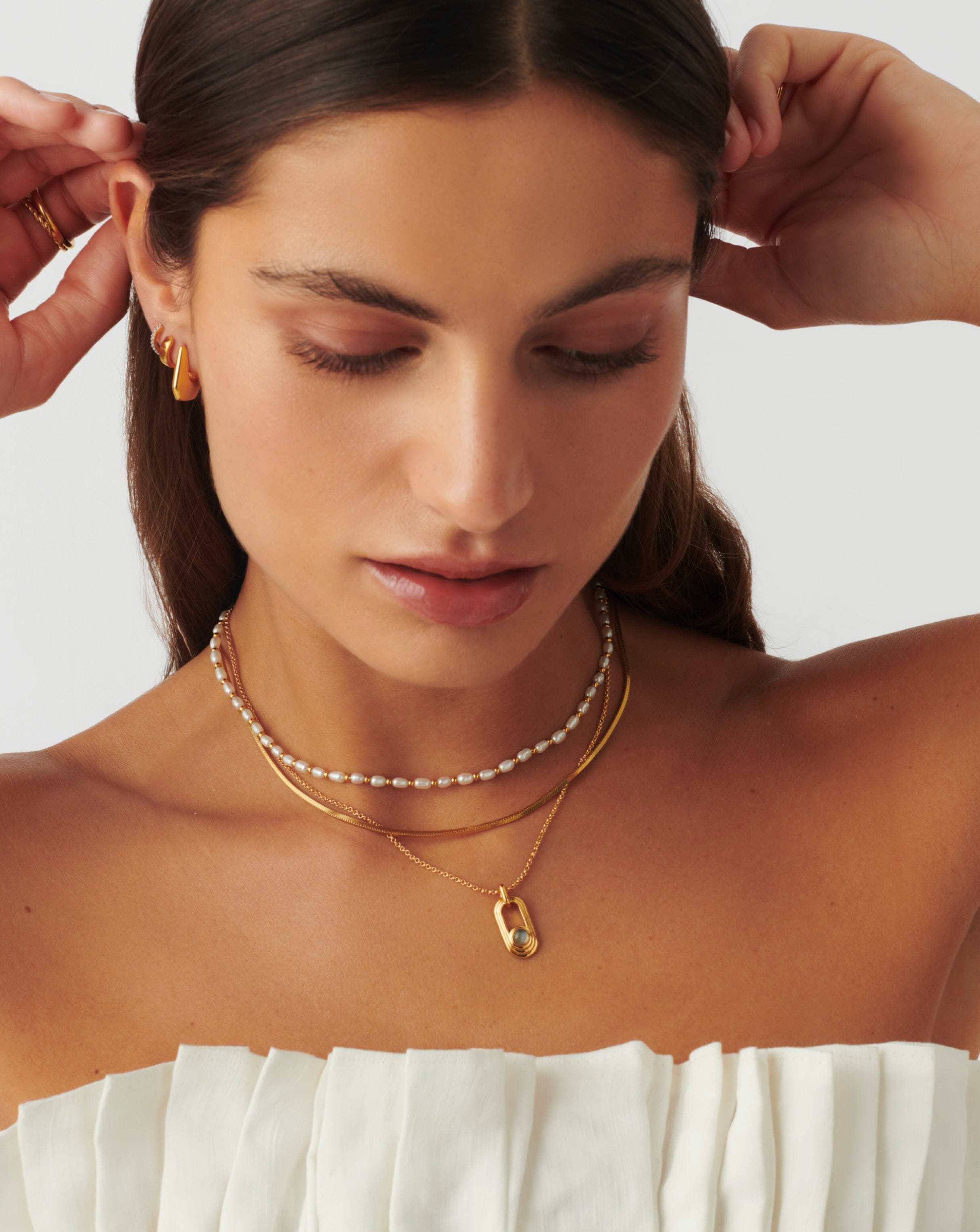 Zenyu Link Gemstone Ovate Pendant Necklace - 18k Gold Plated Labradorite Jewelry for Women | Elegant Gift for Birthday, Anniversary & Special Occasions