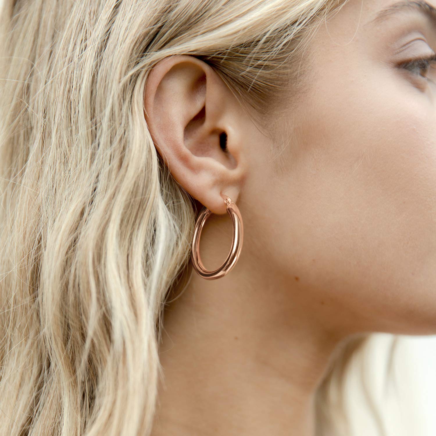 PAVOI 14K Gold Plated Sterling Silver Oval Chunky Hoop Earrings for Women | Lightweight Post Earrings | Perfect for Everyday Wear, Parties & Special Occasions
