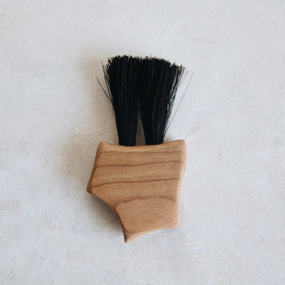 MT0953 Small Wooden Counter Brush - Natural Wood Cleaning Brush for Kitchen, Bathroom & Countertops - Perfect for Dusting, Sweeping & Daily Cleaning