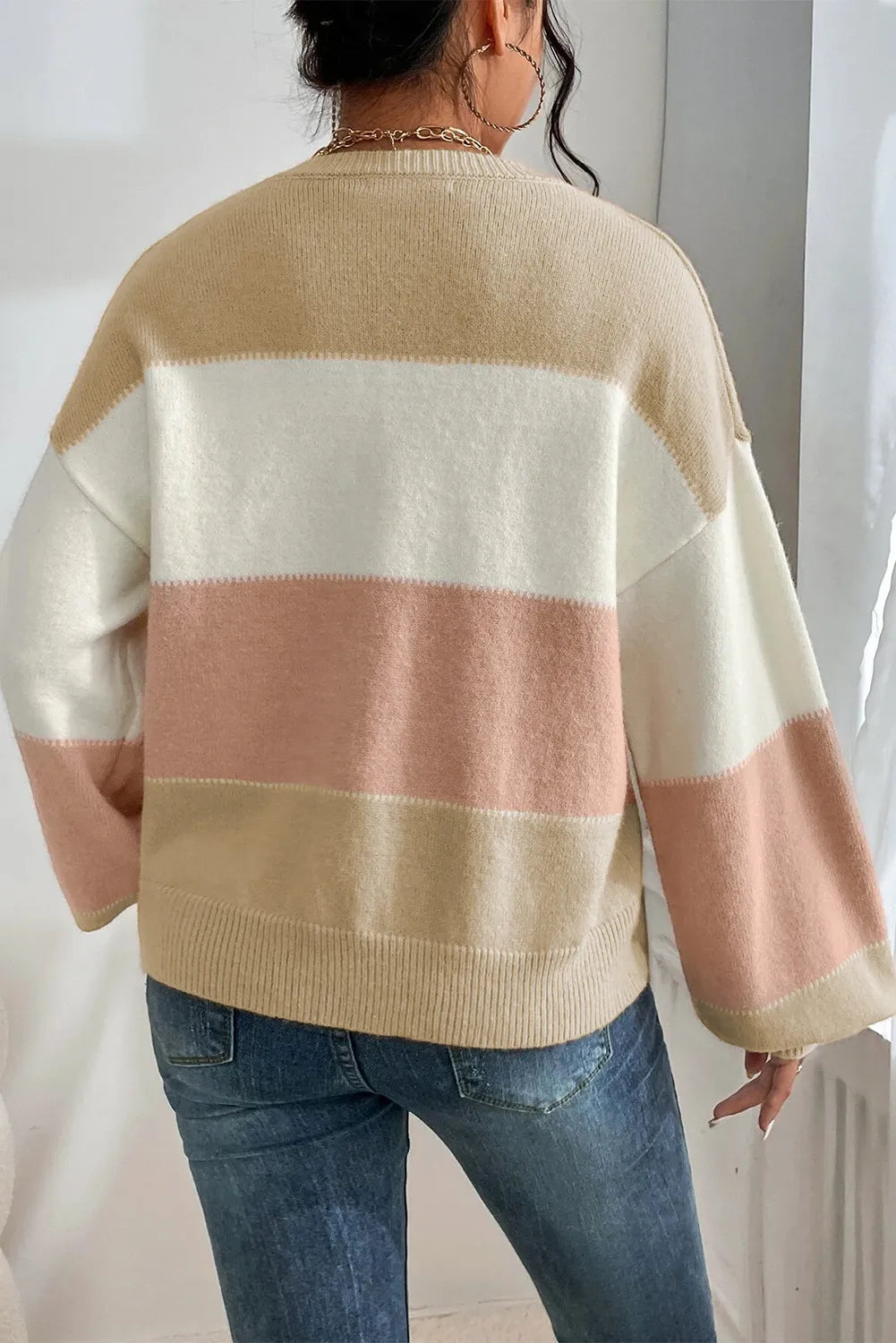Stylish Color Block Round Neck Lantern Sleeve Sweater for Women | Trendy Knit Pullover | Perfect for Fall Outfits, Casual Wear & Office Fashion