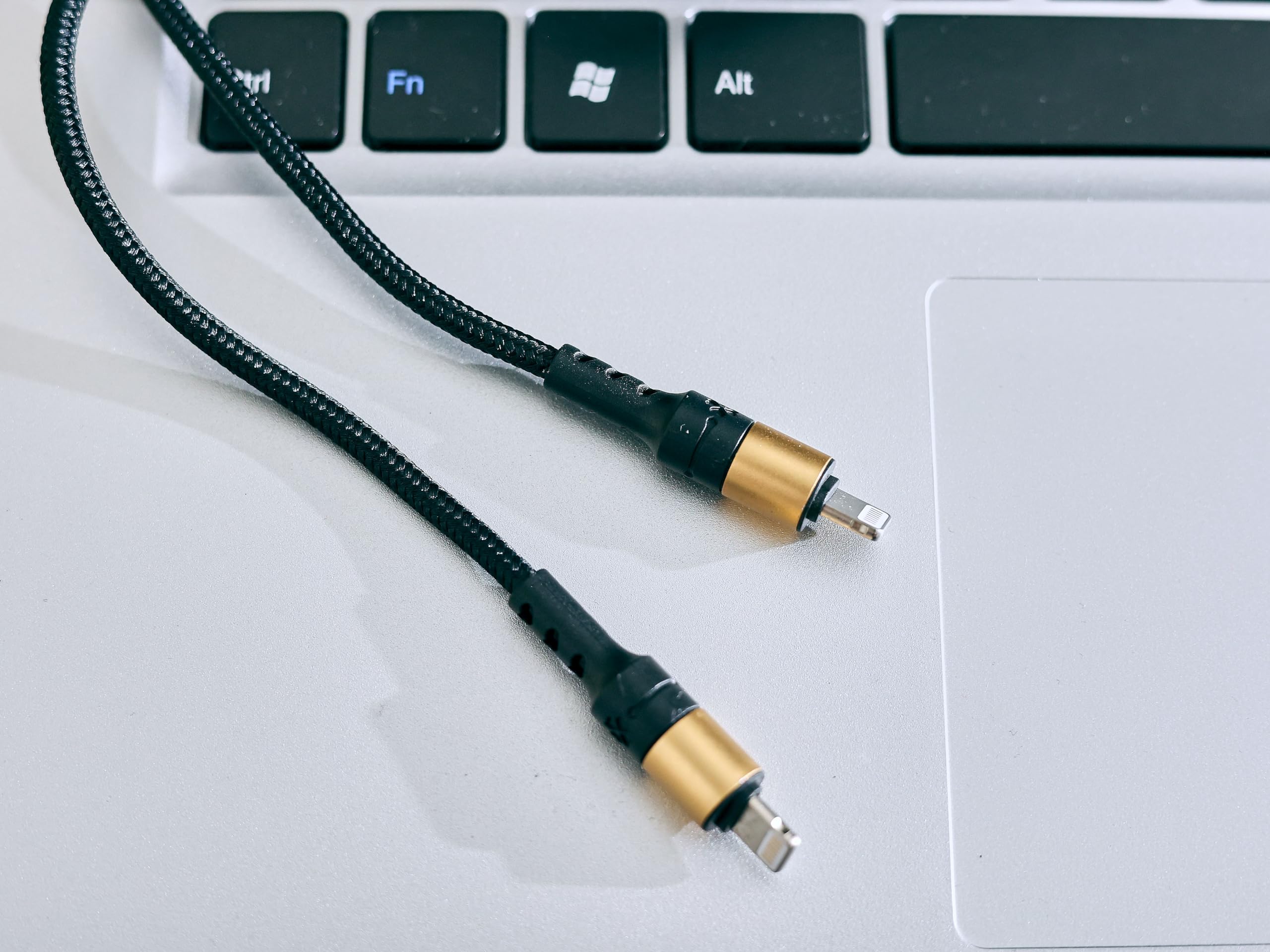 Menki Twin-Charge Lightning Cable - Fast Charging for 2 Apple Devices - Perfect for Travel & Office Use