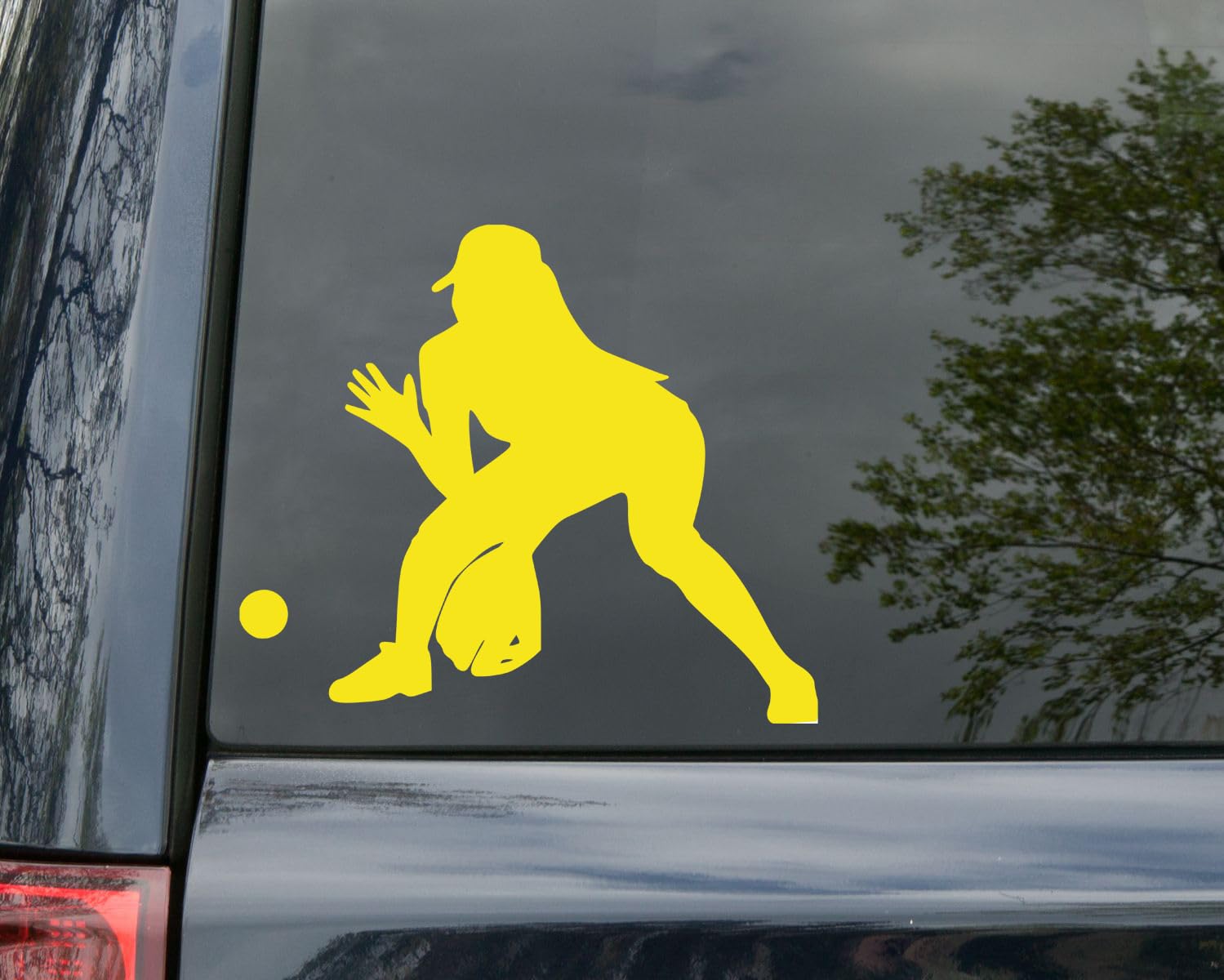 Minglewood Trading Softball Infielder Vinyl Decal - 5.25