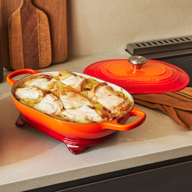Le Creuset 3.4L Oblong Casserole Dish - Enameled Cast Iron Dutch Oven, Sage Green - Perfect for Baking, Roasting & Serving Family Meals