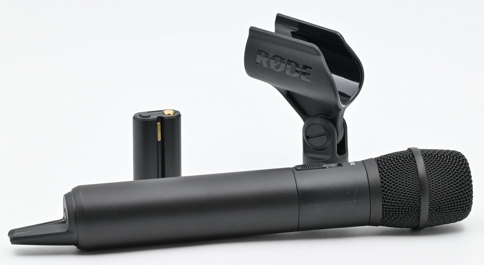 Rode RODELink Performer Kit - Digital Wireless Handheld Microphone System (Open Box Excellent Condition) - Perfect for Live Performances, Podcasting & Streaming