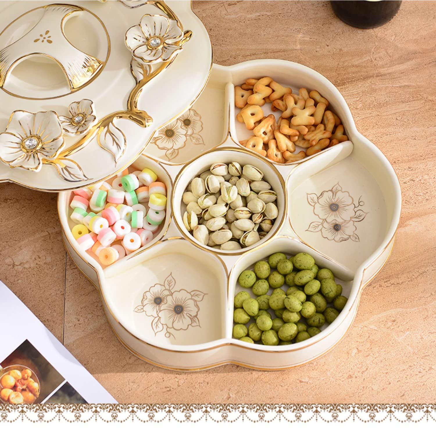 7-Grid Candy Display Plate with Lid - Dried Fruit, Nuts, and Snacks Storage Tray - Elegant Home Decor for Parties, Festivals, and Daily Use
