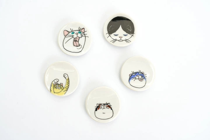 Japanese Kutani Ware Cat Chopstick Rest Set - 5pcs Handmade Ceramic Chopstick Holder for Sushi, Asian Dining & Home Decor