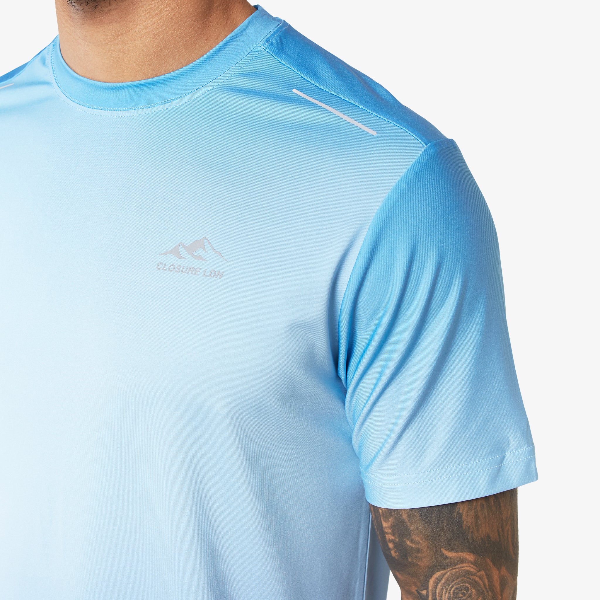Ombre Print Training T-Shirt for Men & Women | Stylish Blue Gradient Workout Shirt | Gym, Running & Yoga Apparel