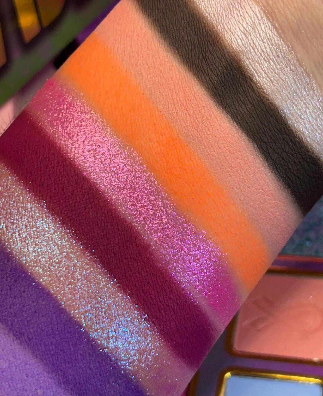 Nueva Vida x Steff's Beauty Stash Eyeshadow Palette - 18 Highly Pigmented Matte & Shimmer Eyeshadows for Professional Makeup | Perfect for Day to Night Looks, Bridal Makeup & Special Occasions