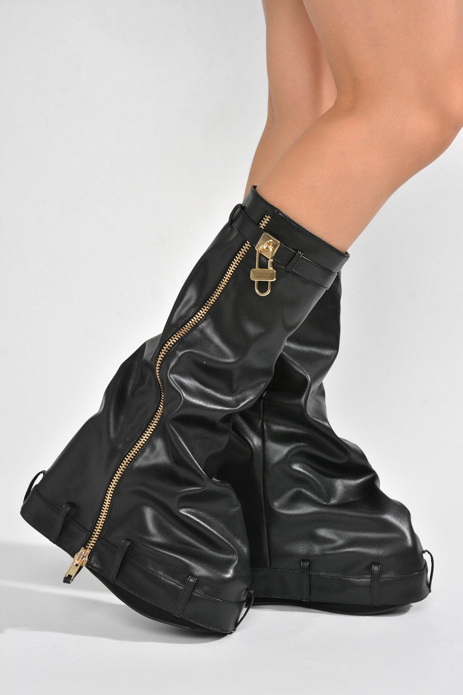 Loxodo Black - Premium Quality for Everyday Use | Perfect for Home, Office, and Travel Essentials