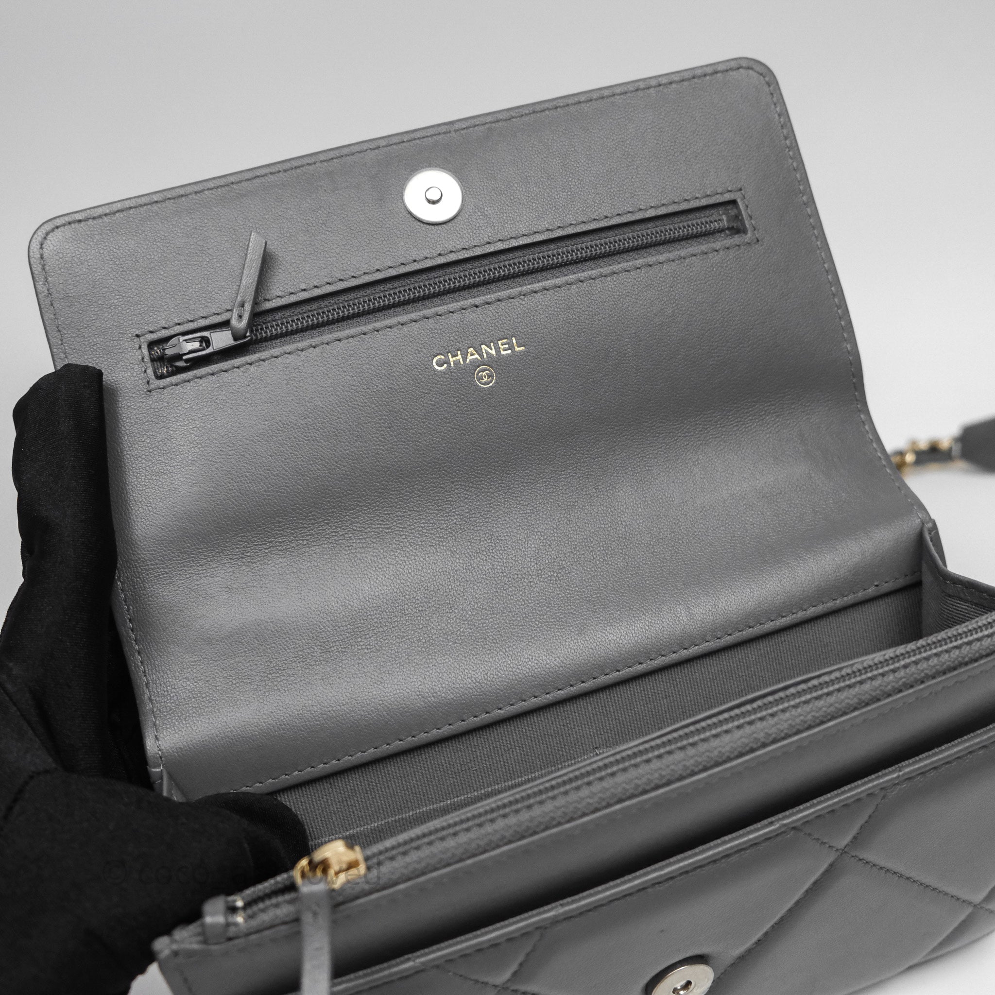 Chanel 19 Wallet on Chain WOC Grey Lambskin Mixed Hardware - Luxury Crossbody Bag for Women, Perfect for Evening Out & Daily Use