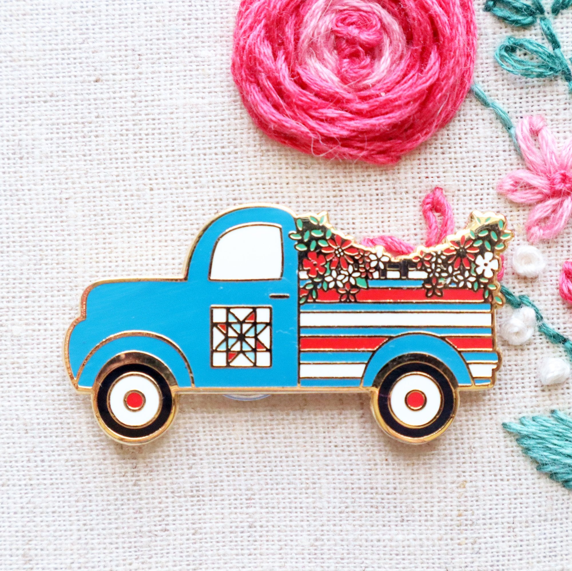 Patriotic Truck Needle Minder - Magnetic Pin Holder for Sewing, Quilting & Embroidery - Perfect for Crafting, DIY Projects & Fabric Arts - Flamingo Toes Design