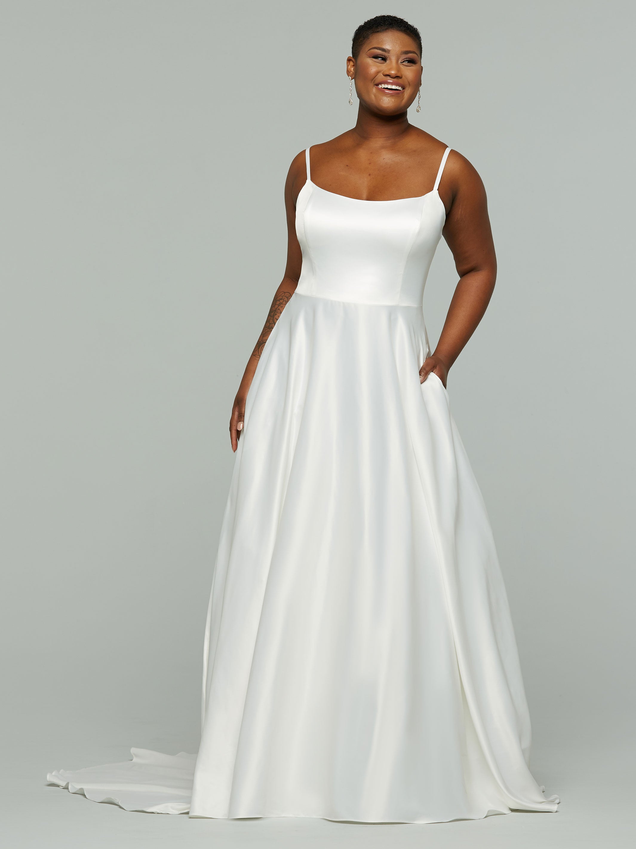 Giselle Women's Fashion Dress - Elegant & Comfortable Party Wear for Evening, Wedding & Special Occasions