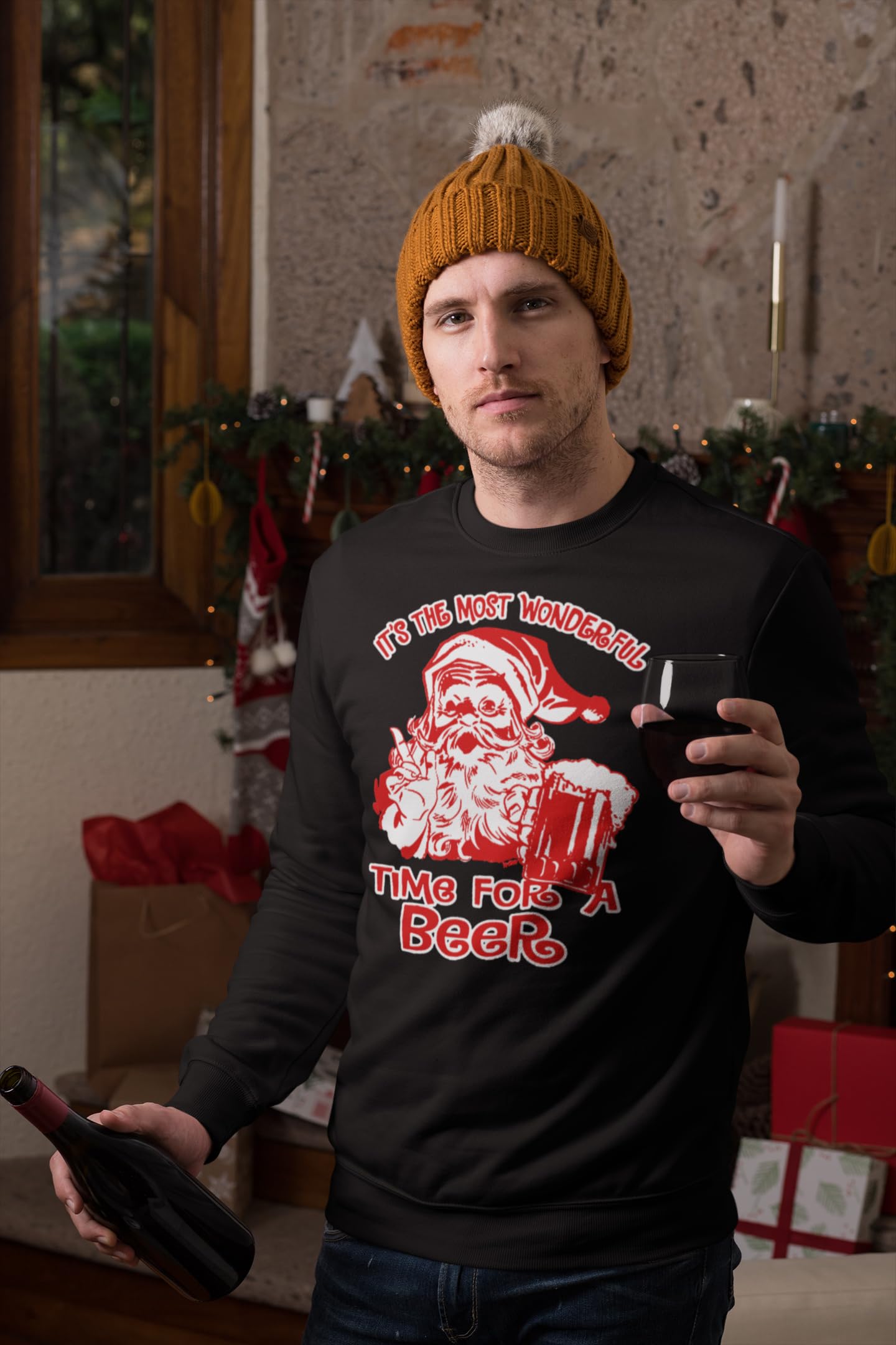 Christmas Beer Crewneck Sweatshirt - Festive Holiday Pullover for Ugly Sweater Parties & Cozy Winter Outfits