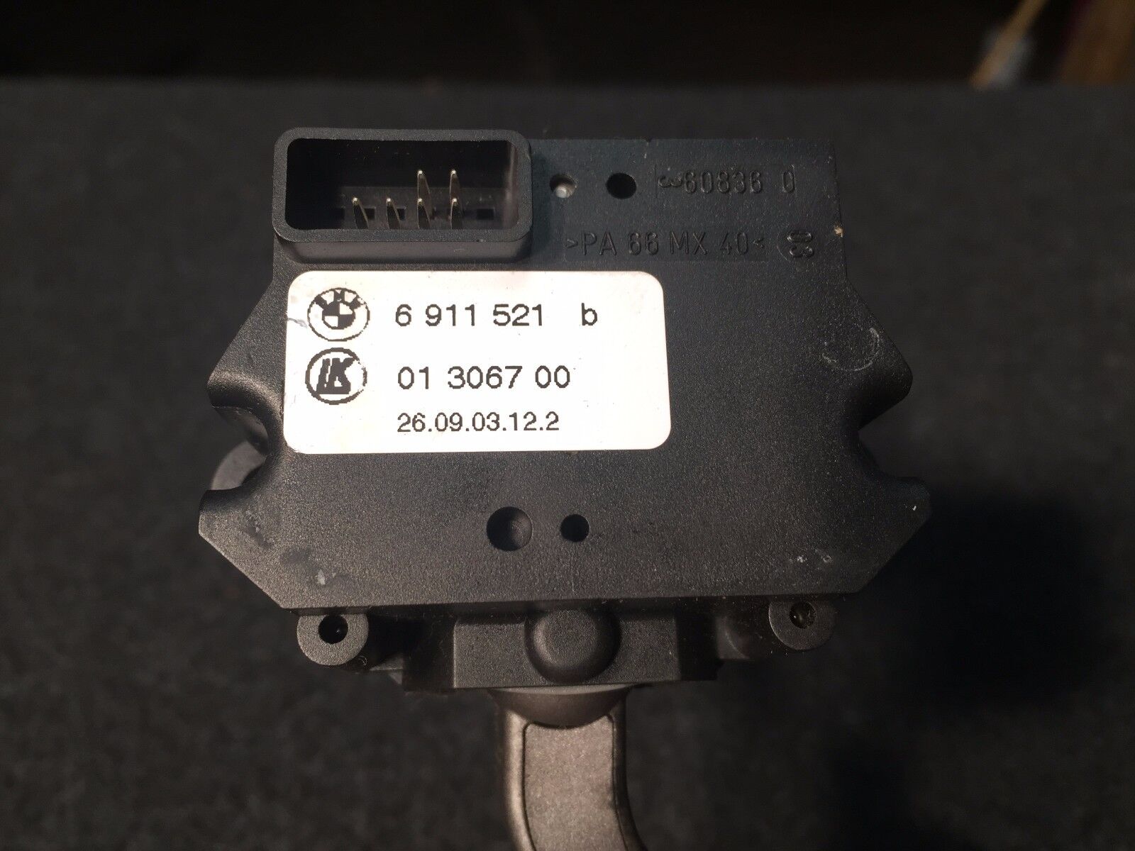 02 03 04 05 BMW 745i 745li E65 E66 Cruise Control Switch OEM 6 911 521 - Genuine Cruise Control Switch for BMW 7 Series - Perfect for Highway Driving & Long Distance Travel