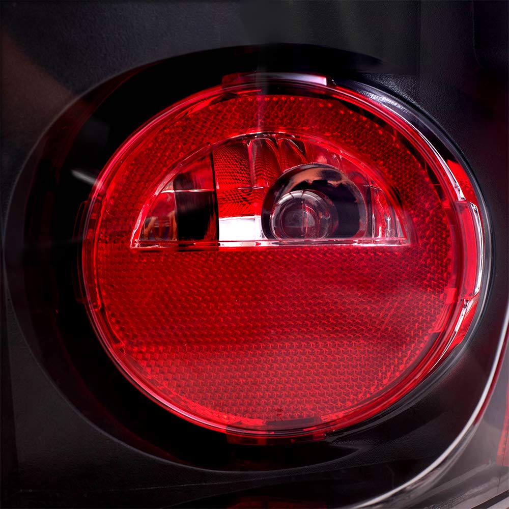 **Replacement Tail Lights for 2007-2014 GMC Yukon Denali - Driver & Passenger Side Set with Black Bezels (Part #25975977, 25975978) - Perfect for Upgrades, Restorations & Nighttime Safety**