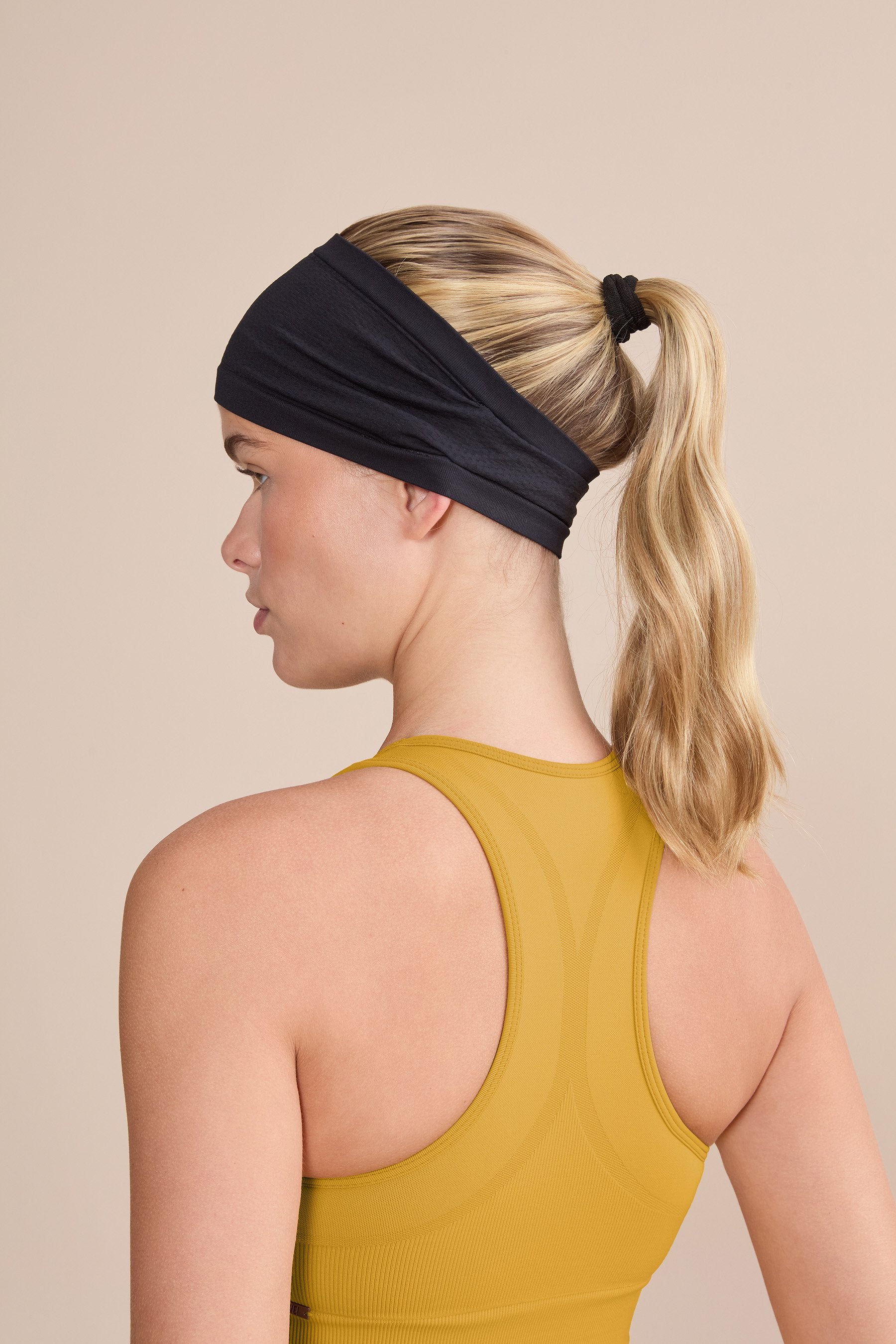 Seamless Hairband for Women - Soft Stretchable Headband for Workouts, Yoga & Everyday Use - No Slip Comfortable Hair Accessory