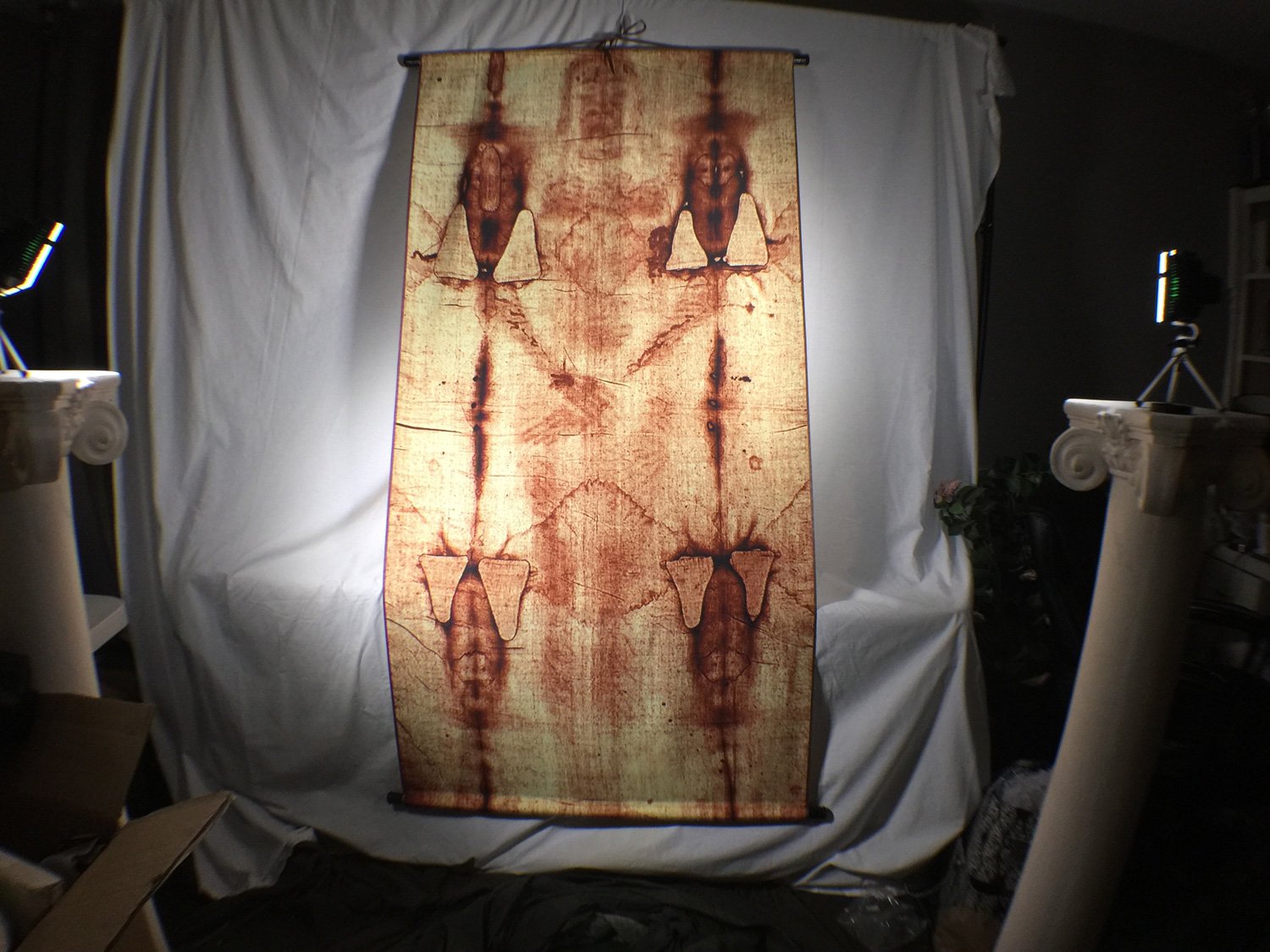 Authentic Shroud of Turin Replica - Full Size 6x3 Feet Linen Cloth with Sepia Tone & Free Book - Religious Artifact for Home Decor, Church Display & Historical Study