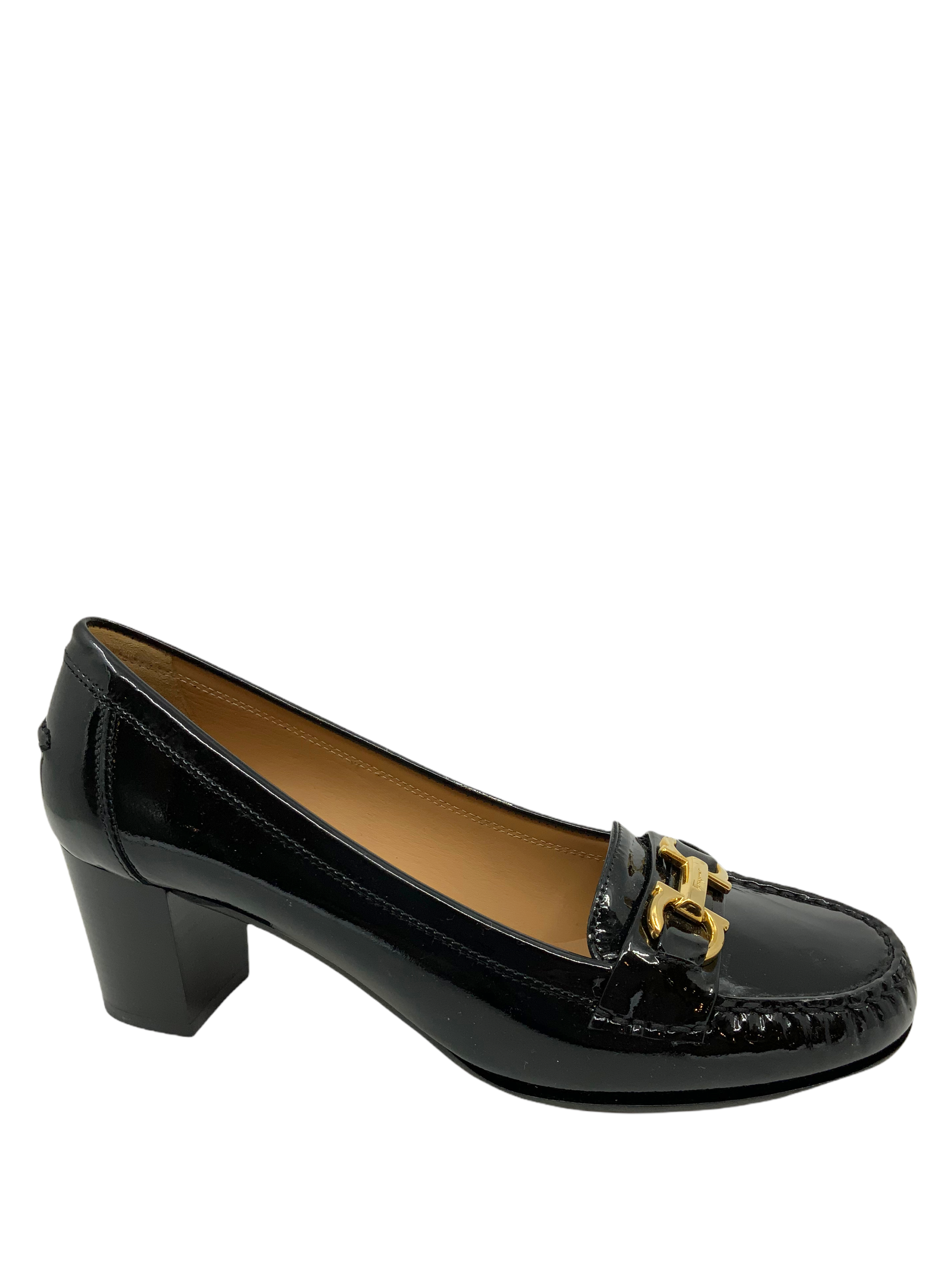 Salvatore Ferragamo Gancini Leather Loafers for Women - Size 8.5 - New Luxury Italian Shoes for Office, Business & Formal Occasions