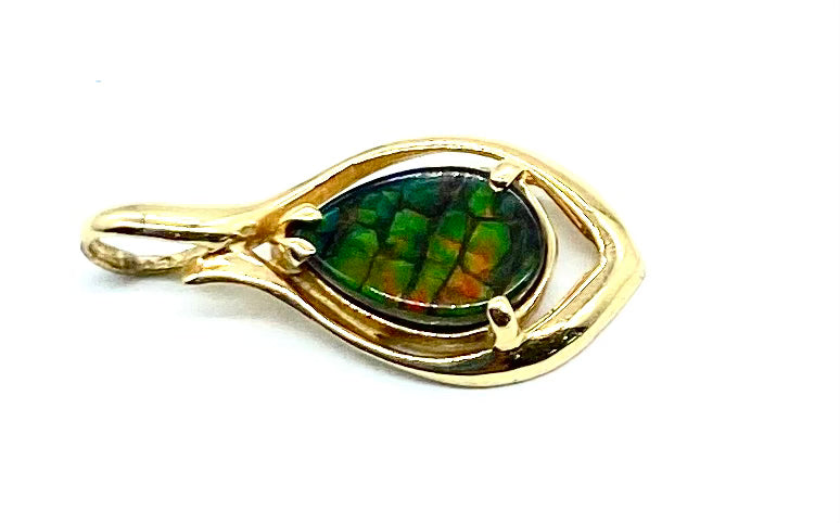 14K Yellow Gold Opal Pendant Necklace for Women - Elegant Birthstone Jewelry Gift for Birthday, Anniversary & Special Occasions